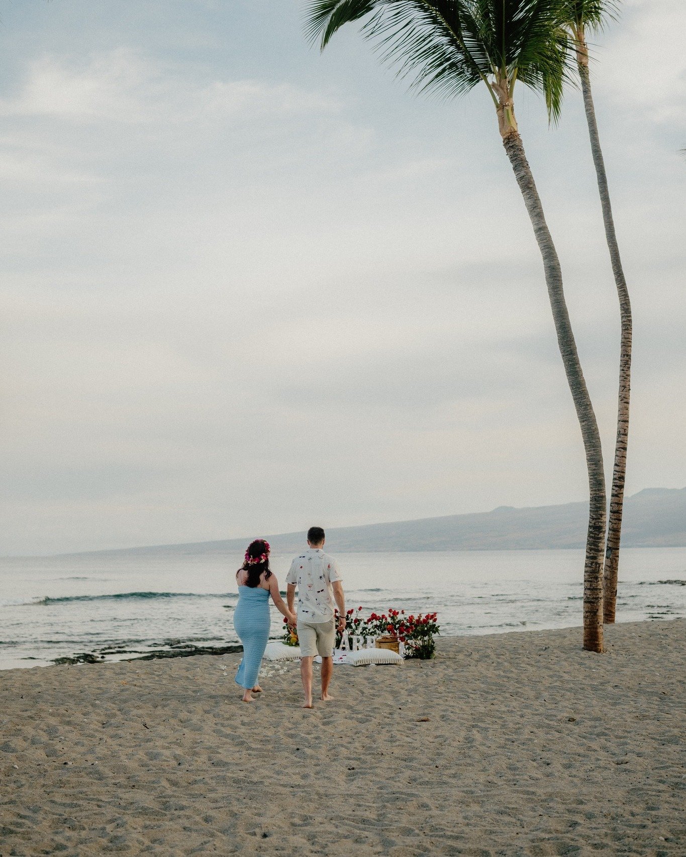 This looks like your dream proposal ✨

Big Island Elopement Packages: @bigislandelopement 
Photographer: @couplecups 

#proposal #hawaii #bigislandphotography
