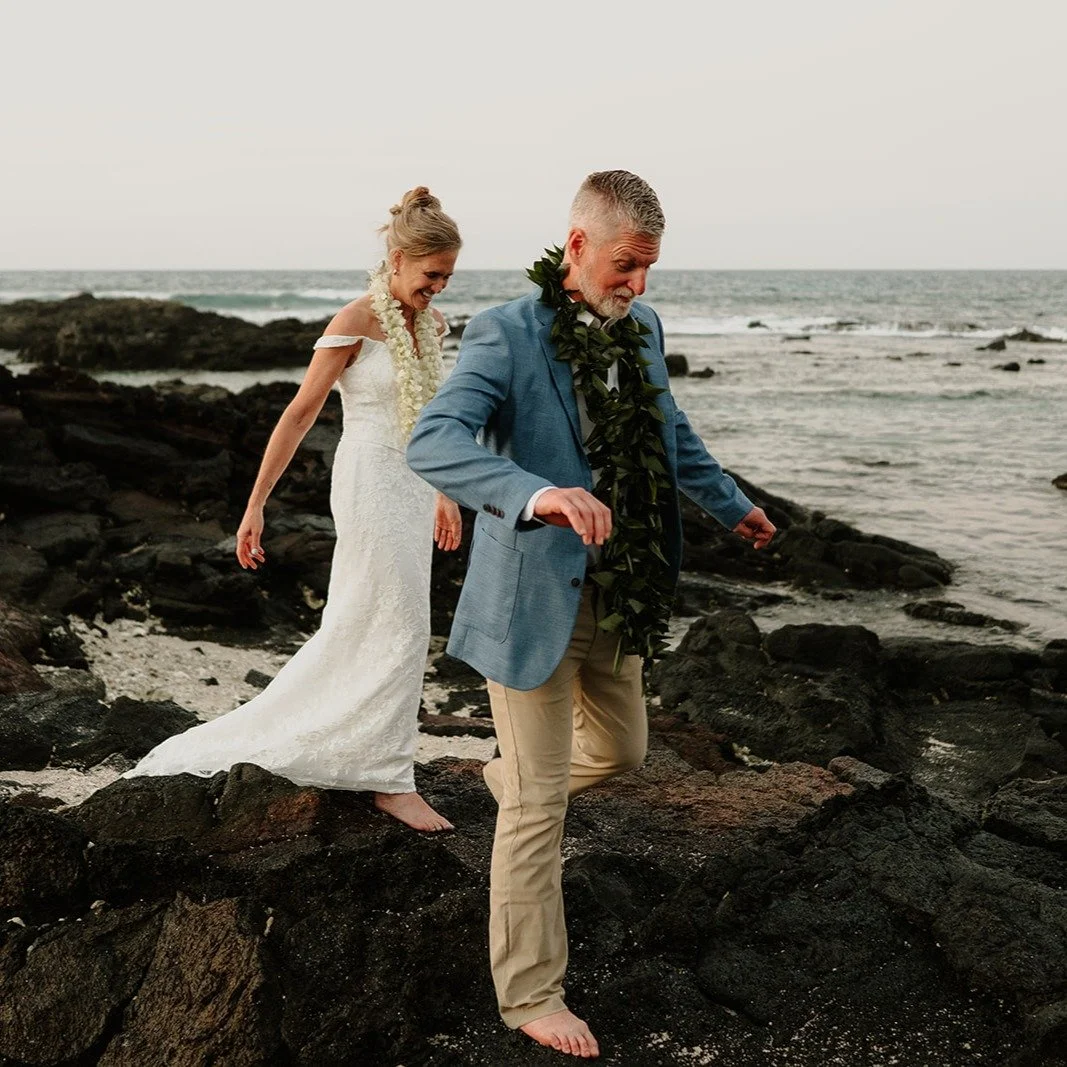 The Best Big Island Elopement Review: 

We had the most incredible experience with using Sandra as the elopement wedding planner for our beach wedding in Hawaii. From the very beginning, she was kind, professional, and truly attentive to every detail