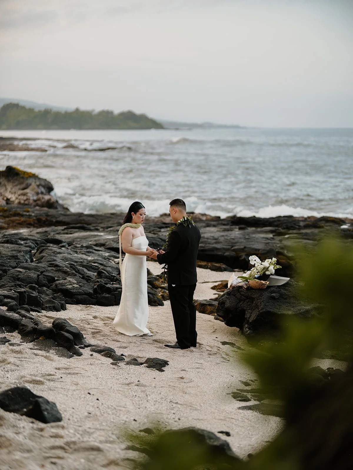 Kona_Beach_Elopement_Package-0014.jpg