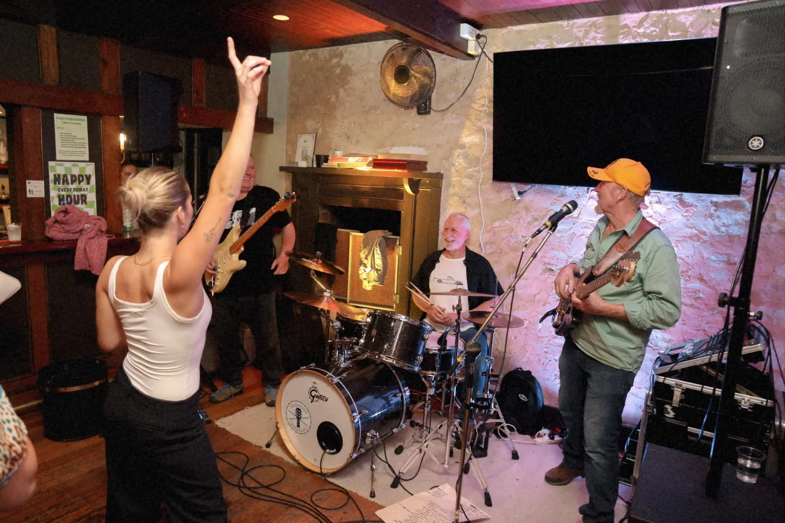 LIVE MUSIC: LIMESTONE AMERICANA