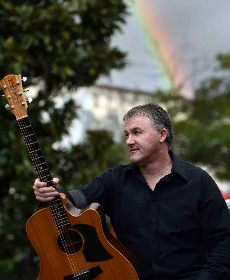 LIVE MUSIC: BRENTON WILLIAMS 
