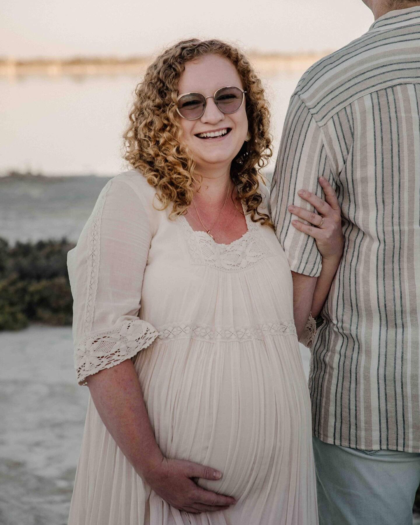 Beautiful @claire.alexanderrr  and Luke 🫶🏻 such an exciting chapter they&rsquo;re entering in their lives and I was so thankful to be able to document it for them! 🫶🏻✨🔥 This will be one very loved bubba xx @milduraphotography #maternity #materni