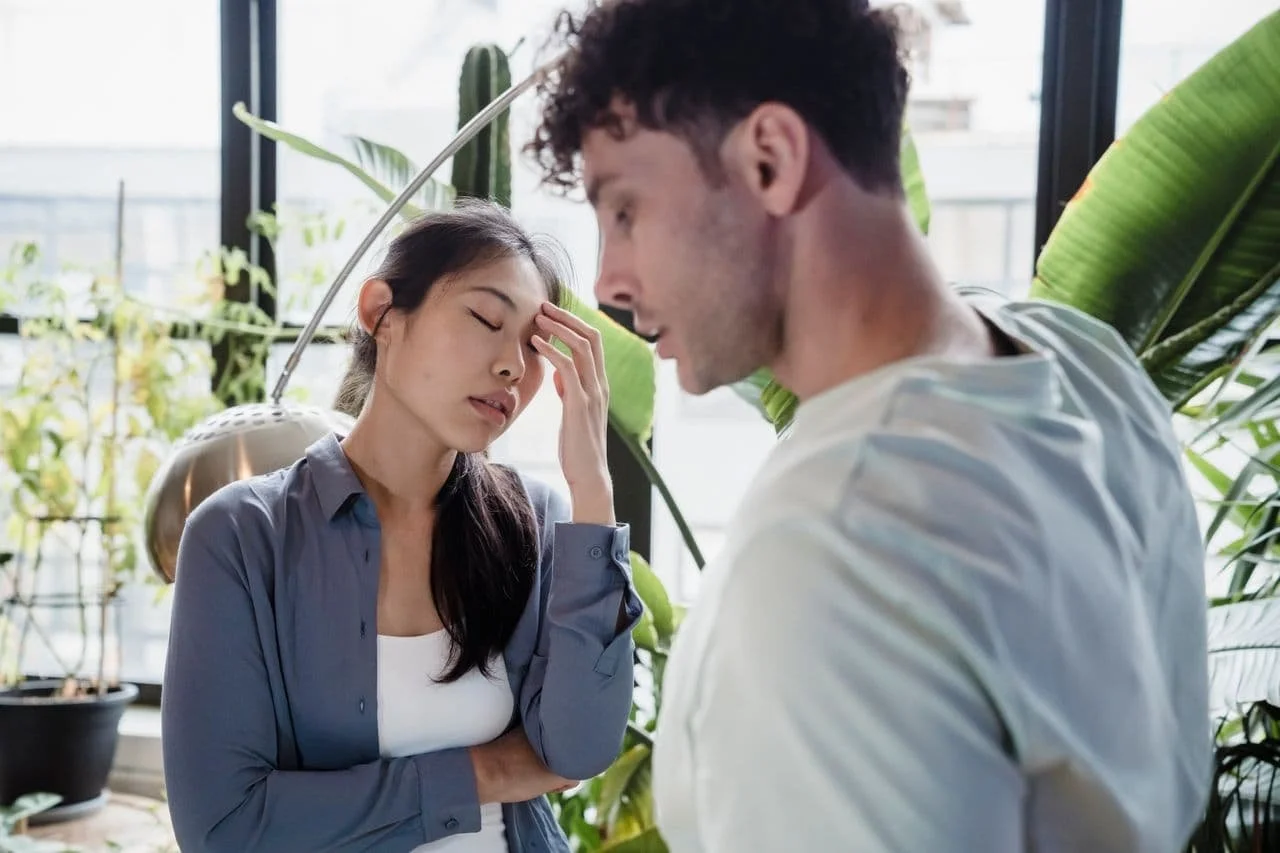 sad-woman-and-man