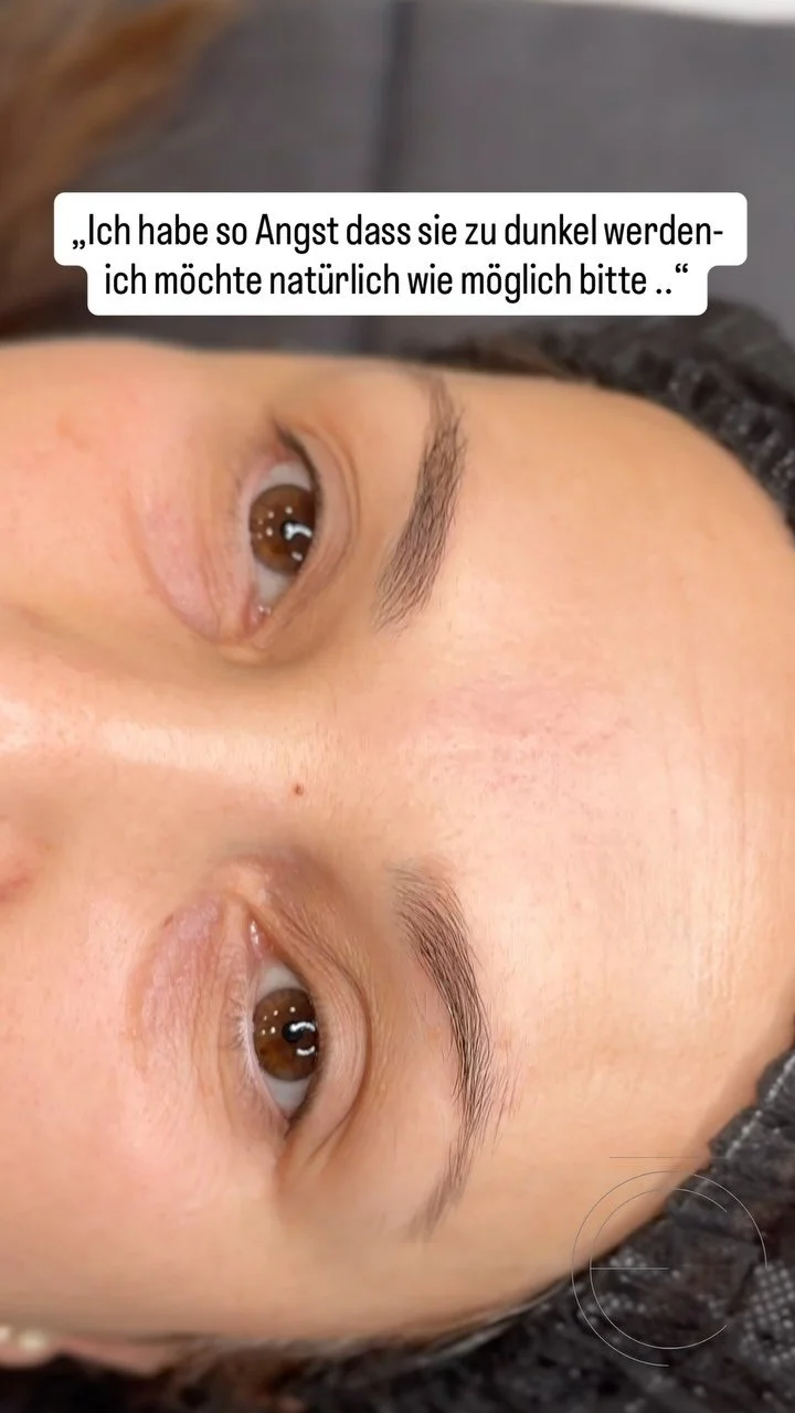 ✨ Natürliches Microblading ✨
Meine Kundin hatte große Angst, dass ihre Augenbrauen zu dunkel werden – denn sie schminkt sich tagsüber kaum und wollte ein Ergebnis, das so natürlich wie möglich aussieht. 🌿
Nach lange