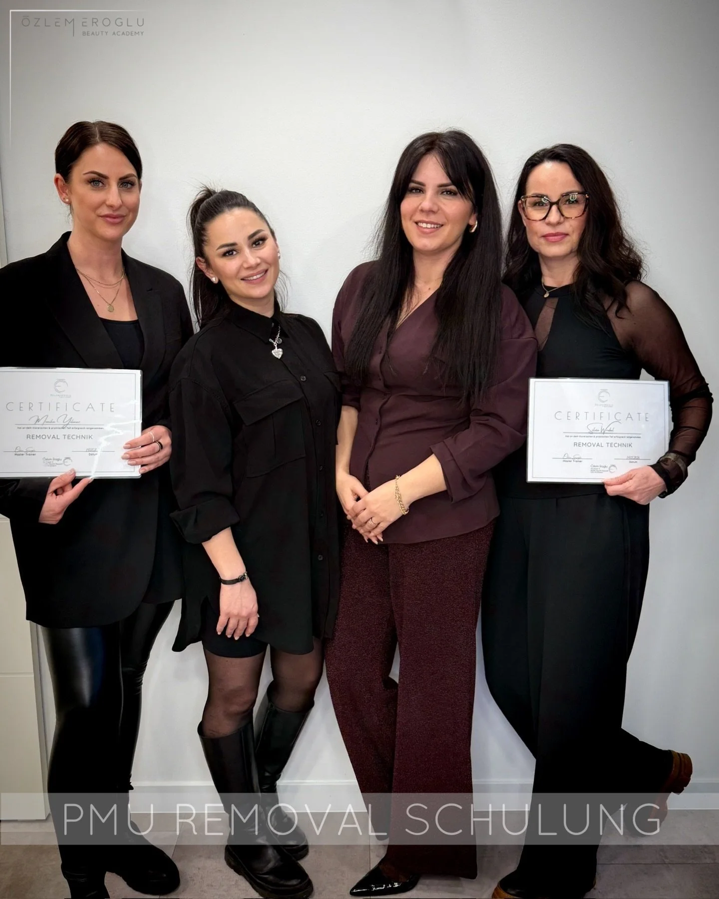 So ein sch&ouml;nes und intensives Wochenende liegt hinter uns 🤍

Ich bin unglaublich stolz auf meine zwei Sch&uuml;lerinnen &ndash; ihr habt so fokussiert gearbeitet, so viel aufgenommen und wirklich alles umgesetzt, was ich euch gezeigt habe. 

Ge