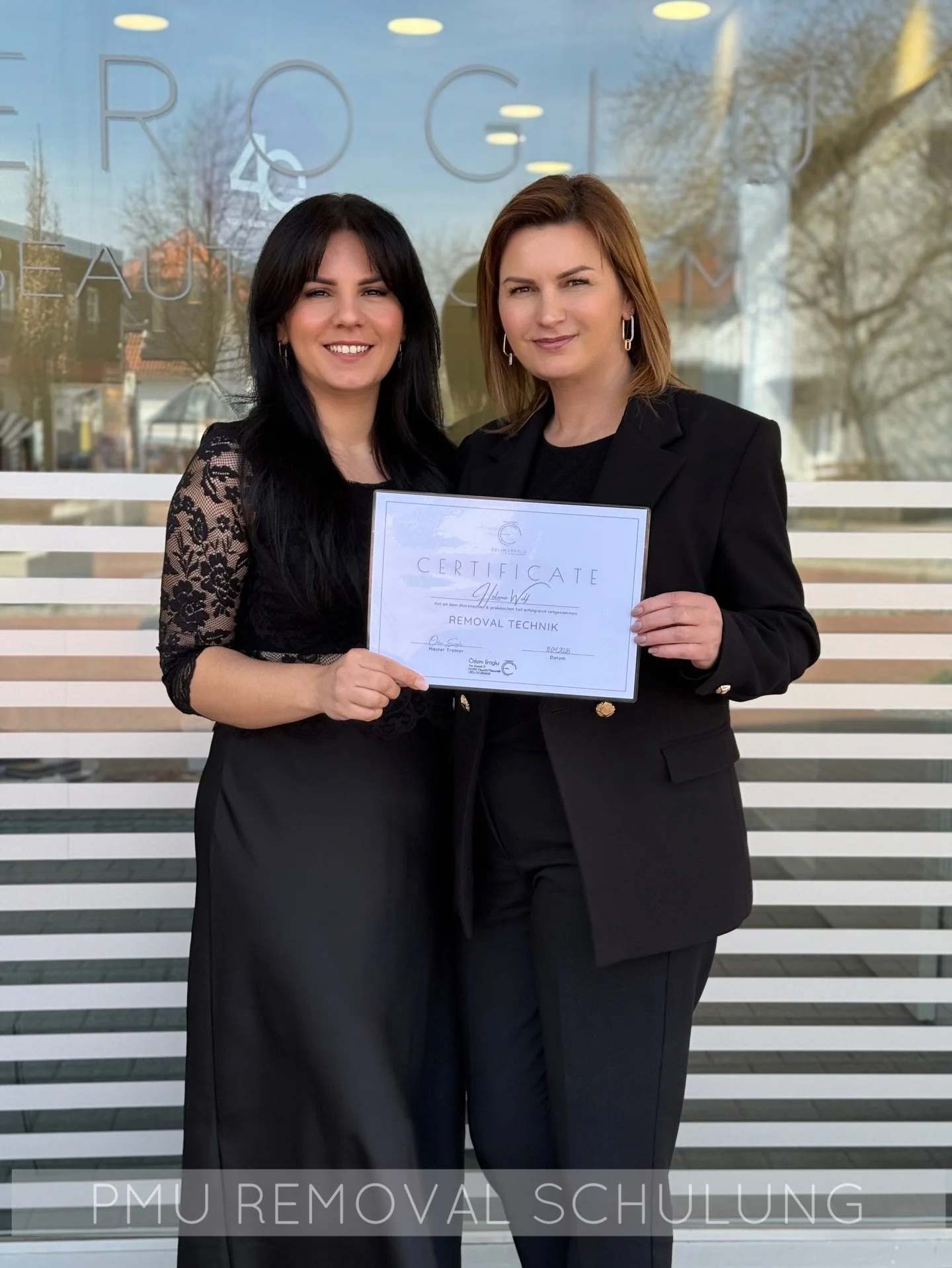 Letzte Woche durfte ich wieder eine ganz besondere PMU-Removal-Schulung begleiten 🤍

Meine Sch&uuml;lerin hat mit so viel Fokus, Motivation und Interesse gearbeitet &ndash; es macht einfach Spa&szlig;, dieses Wissen weiterzugeben. Ich bin richtig st