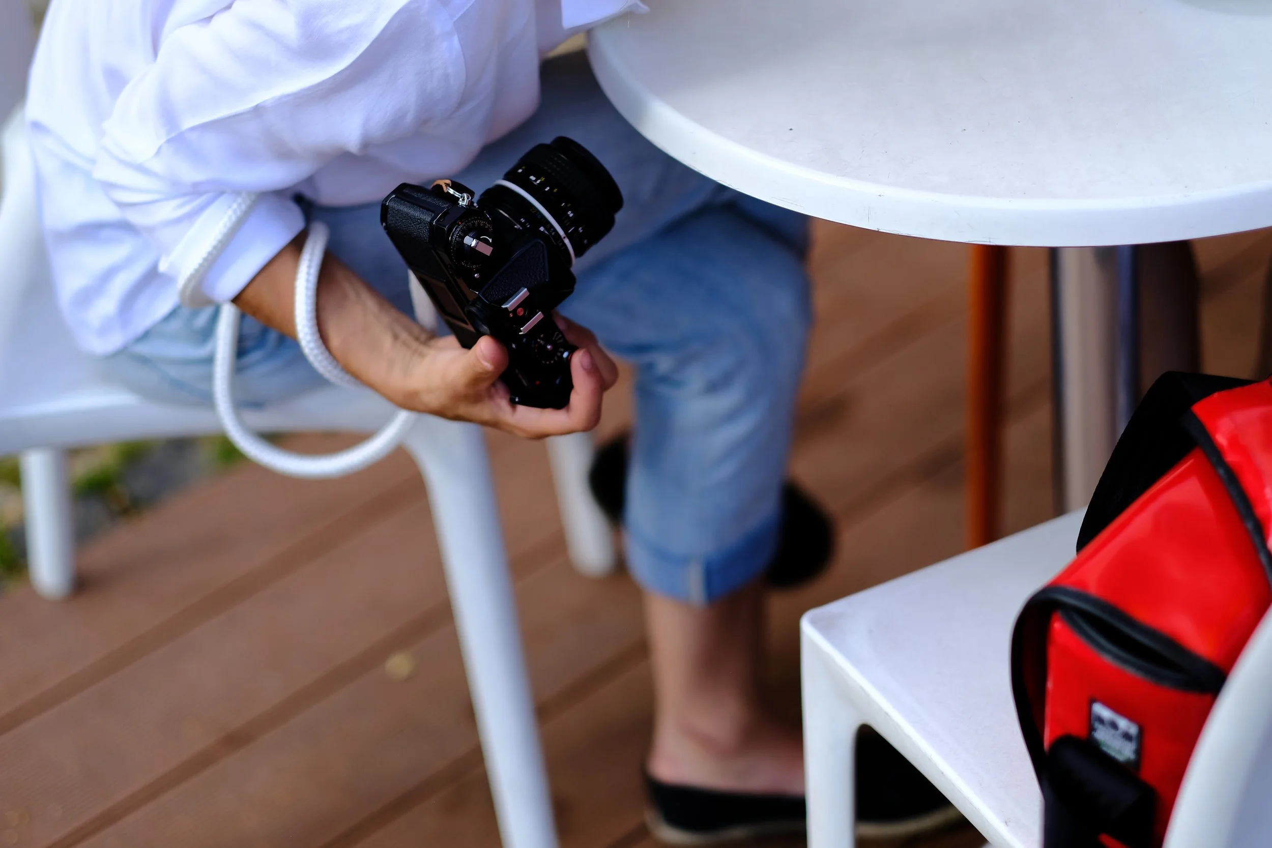 Sailor Strap's rope and leather camera strap adds a touch of nautical style to your photography. The durable materials provide a secure hold for your camera.