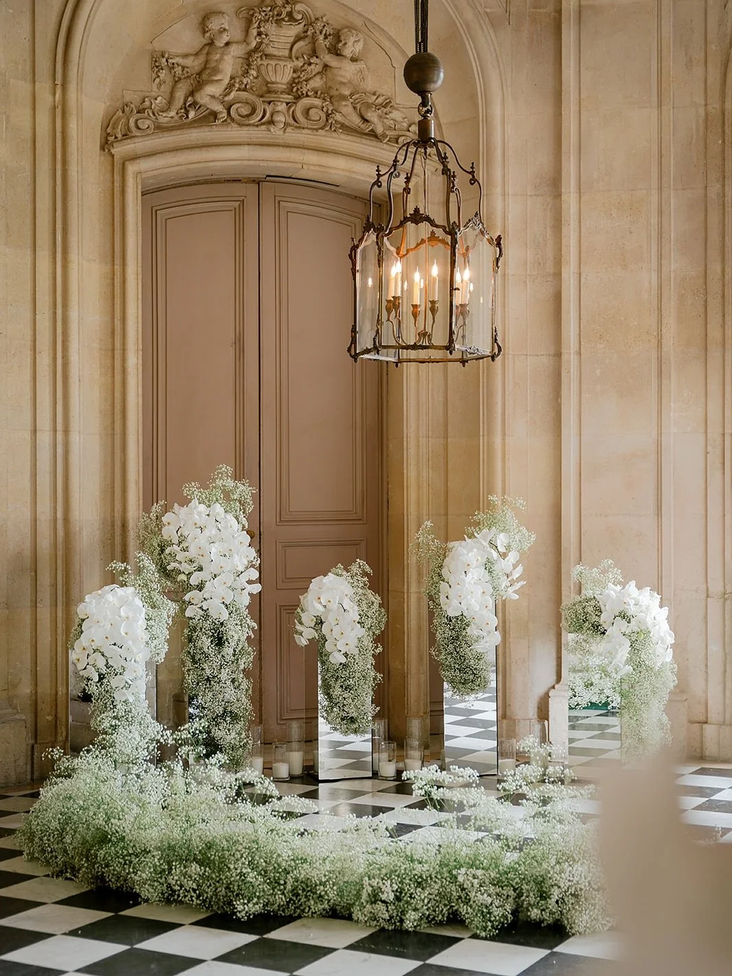 How to elevate your wedding : amazing musicians, surrounded by a beautiful decor. The perfect match. 

Planner @momentomio_weddingplanner 
Photographer @a_a.productions 
Videographer @xfilmmaker 
Venue @chateaudechamplatreux 
Musicians @doravlad.harp