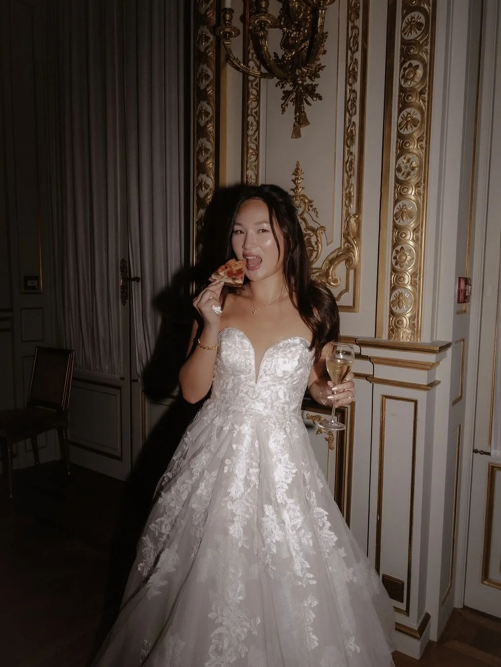 Pizza bite during the after party 🍕 is always a good idea!

Venue @shangrilaparis 
Photographer @stephytphotography 
Bride @angelw_n 

#wedding #shangrila #weddinginparis