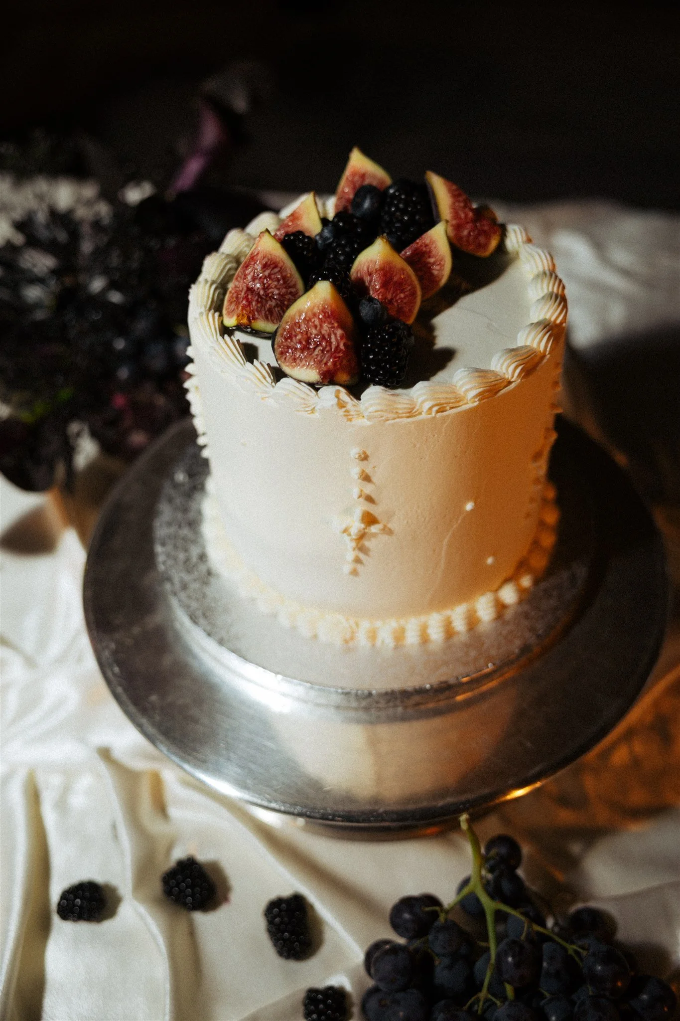 wedding-cake-details-luxury.jpg