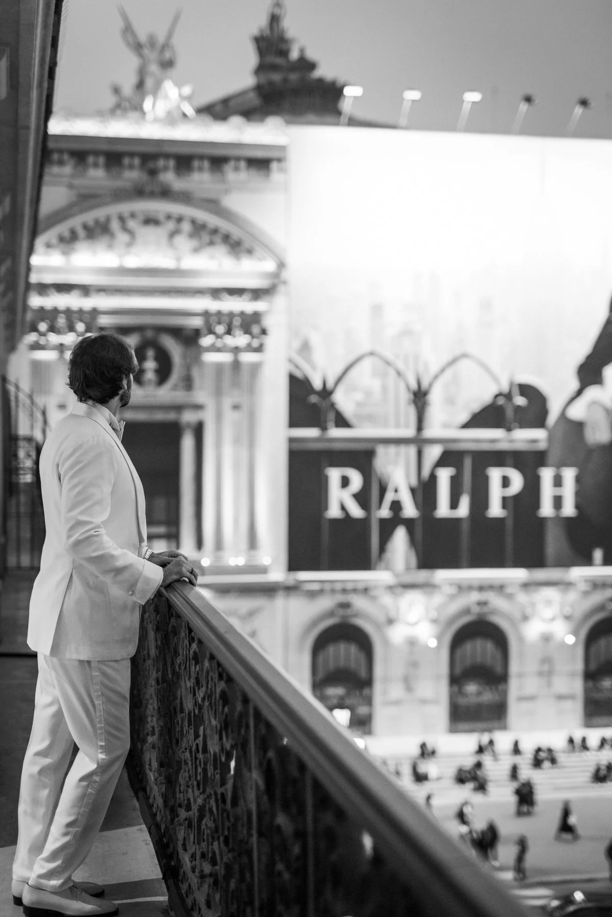 GettingReady-wedding-paris-intercontinental-groom.jpg