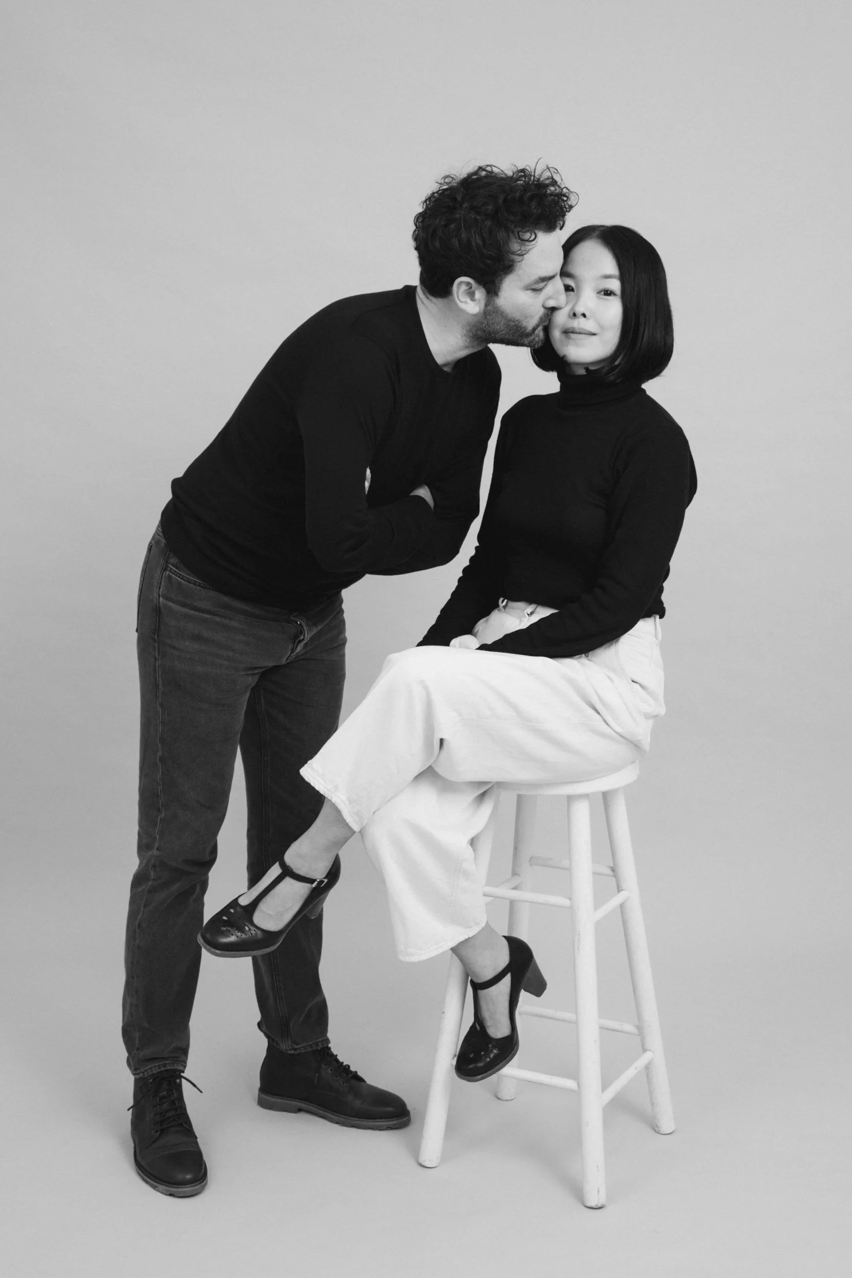 Heinui Poura Photographe Marseille Portrait Duo Couple Séance Photo Shooting Studio Photo Provence