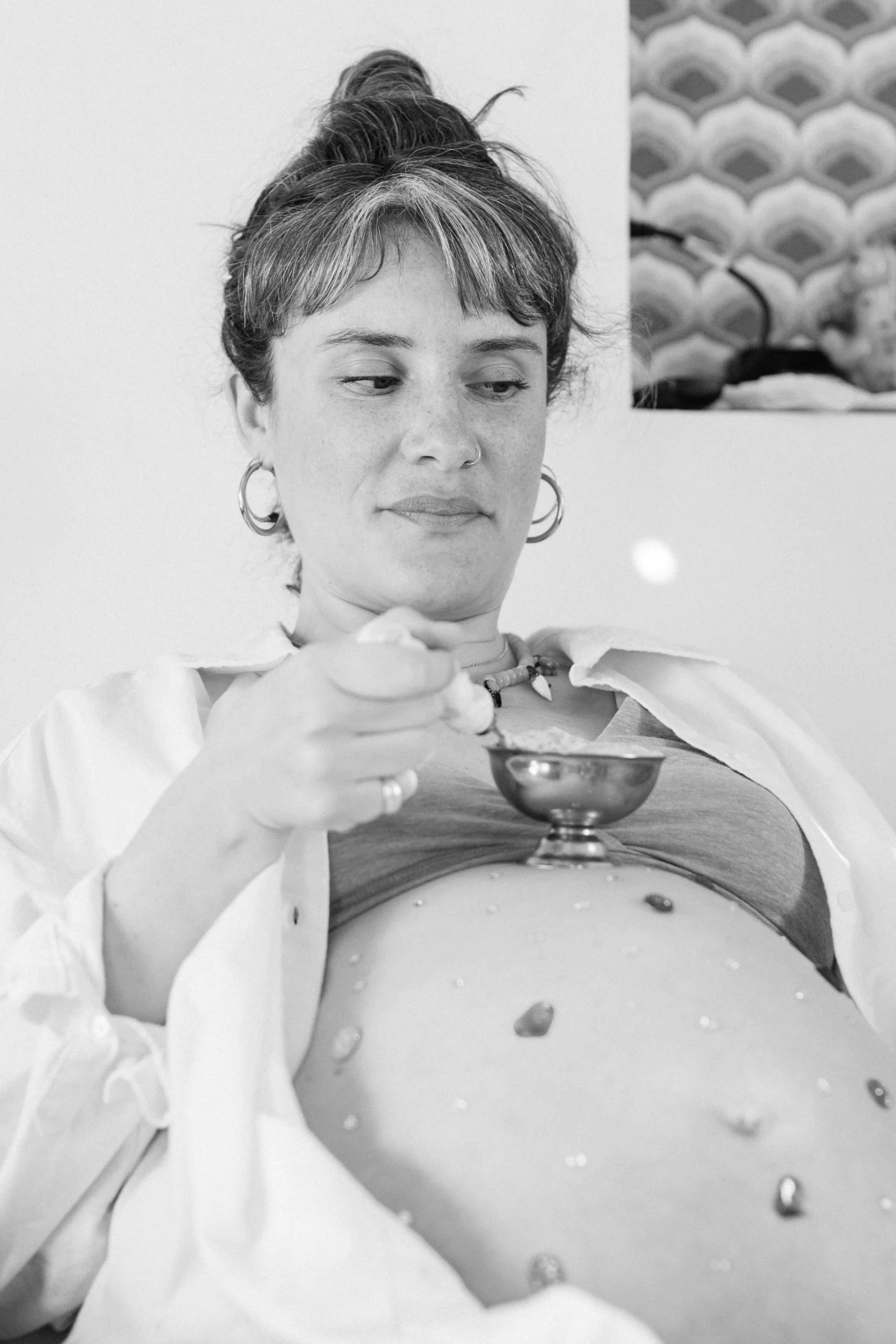 Heinui Poura Photo de famille à domicile Marseille Séance photo Grossesse Enfants Bébé Photographe Femme enceinte 