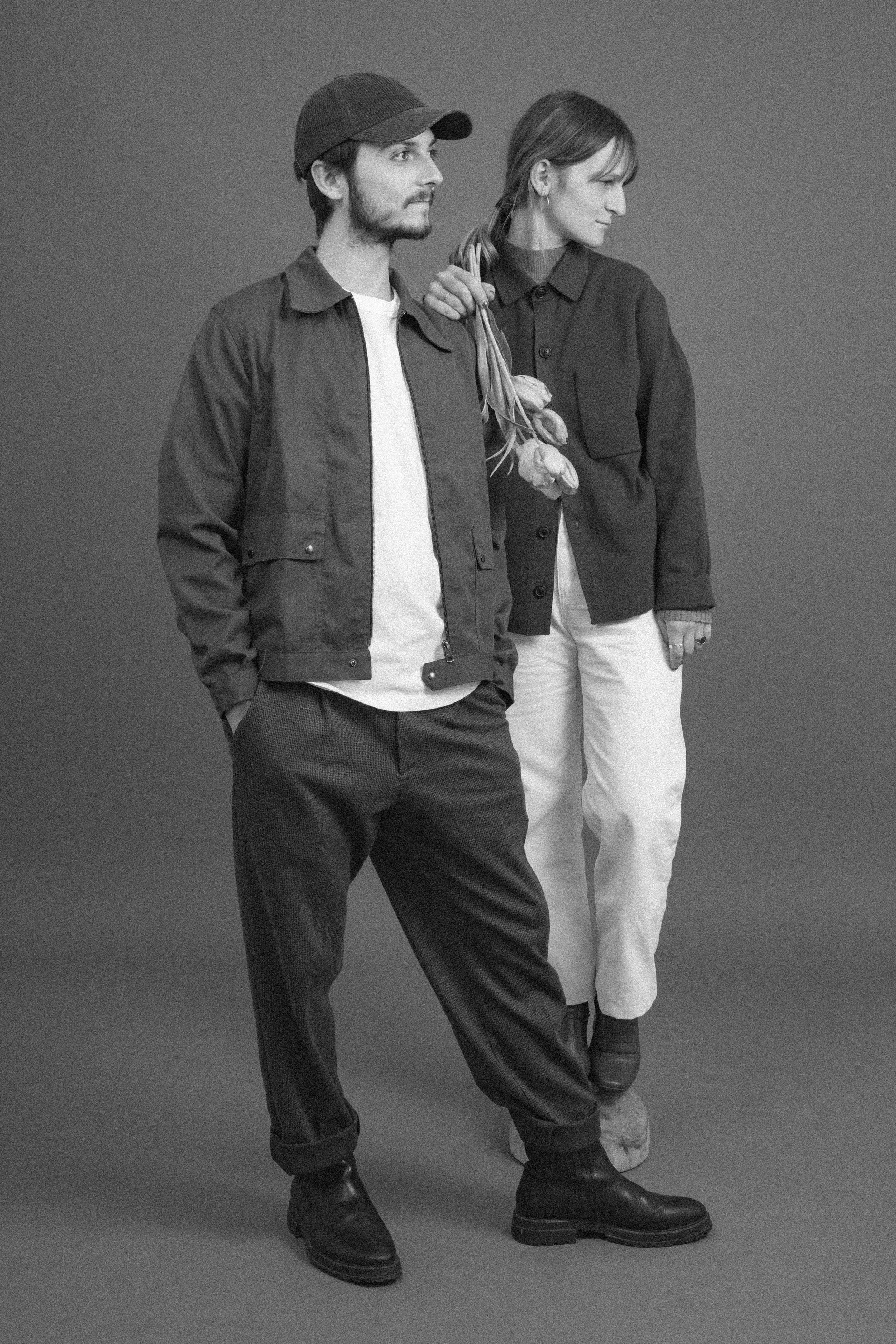 Heinui Poura Photographe Marseille Portrait Duo Couple Séance Photo Shooting Studio Photo Provence Portrait de famille