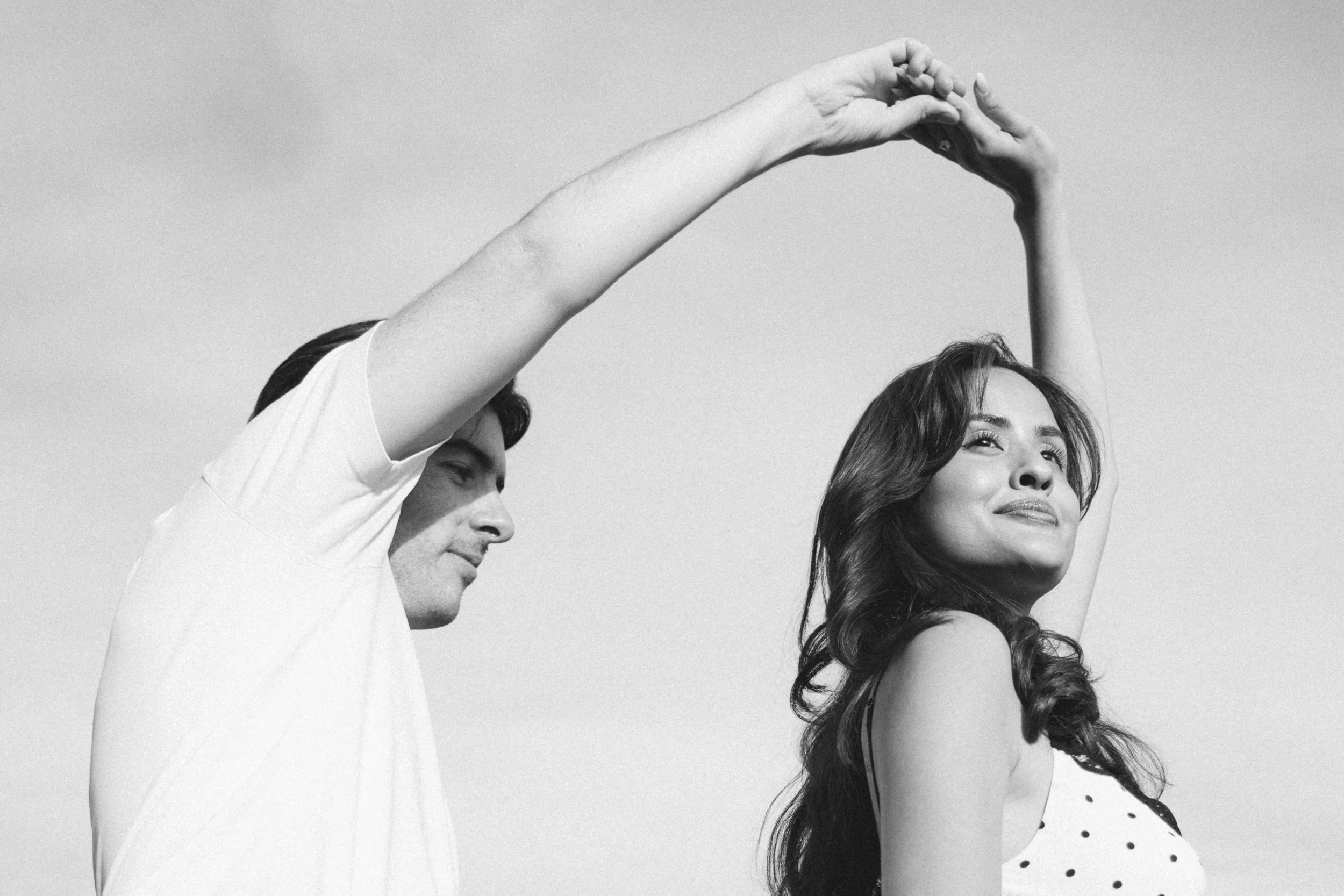 Heinui Poura Photographe Portrait Séance photo individuelle extérieur Séance photo couple Marseille Shooting photo argentique Sud de la France