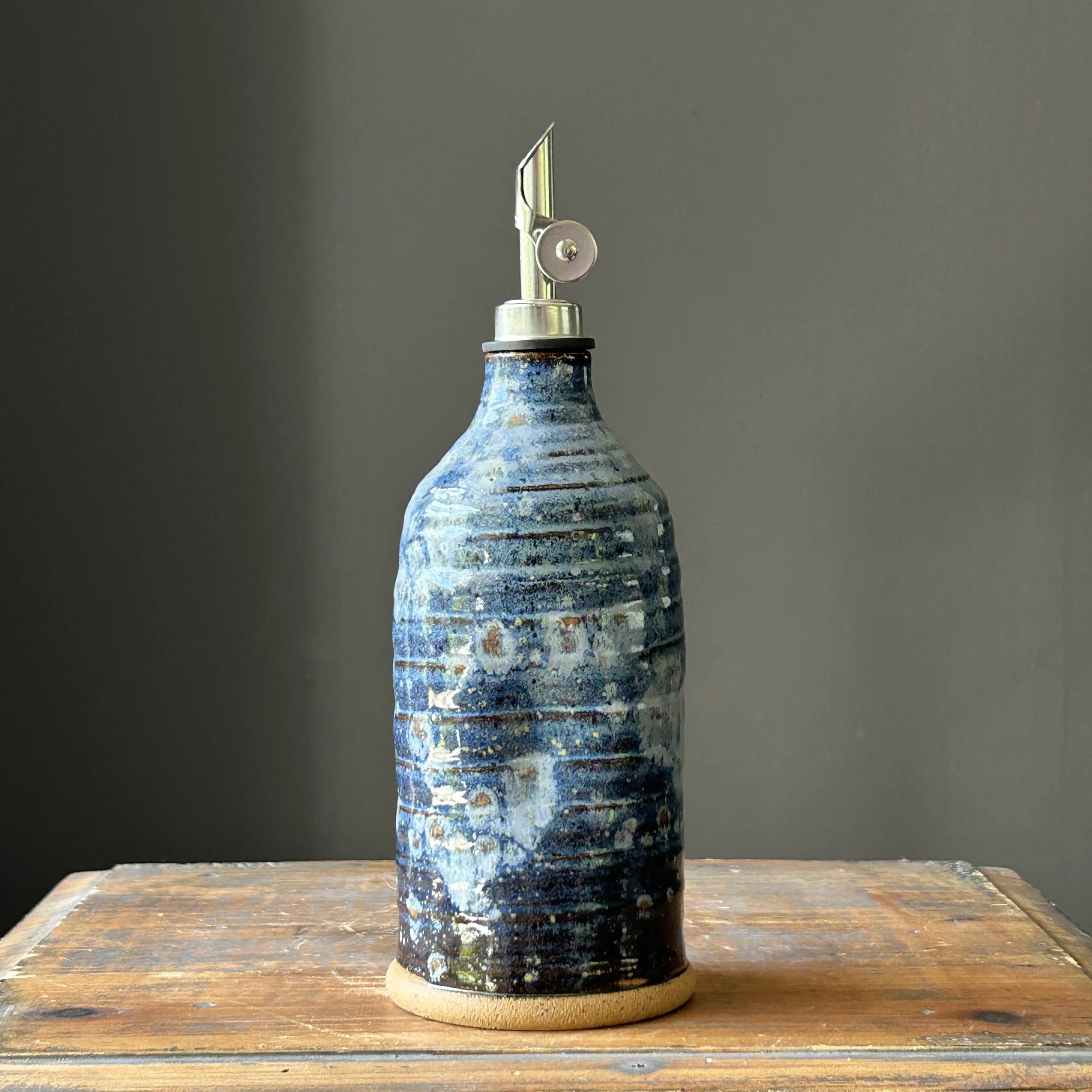 Thumb Grip Olive Oil Bottle, Starry Night, 20oz