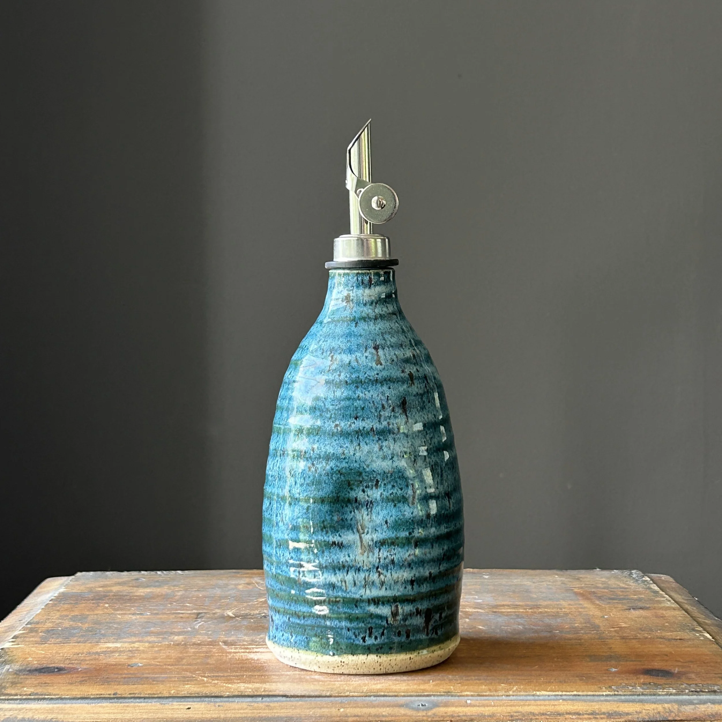 Thumb Grip Oil Bottle #7 - Tide Pool, 16 oz