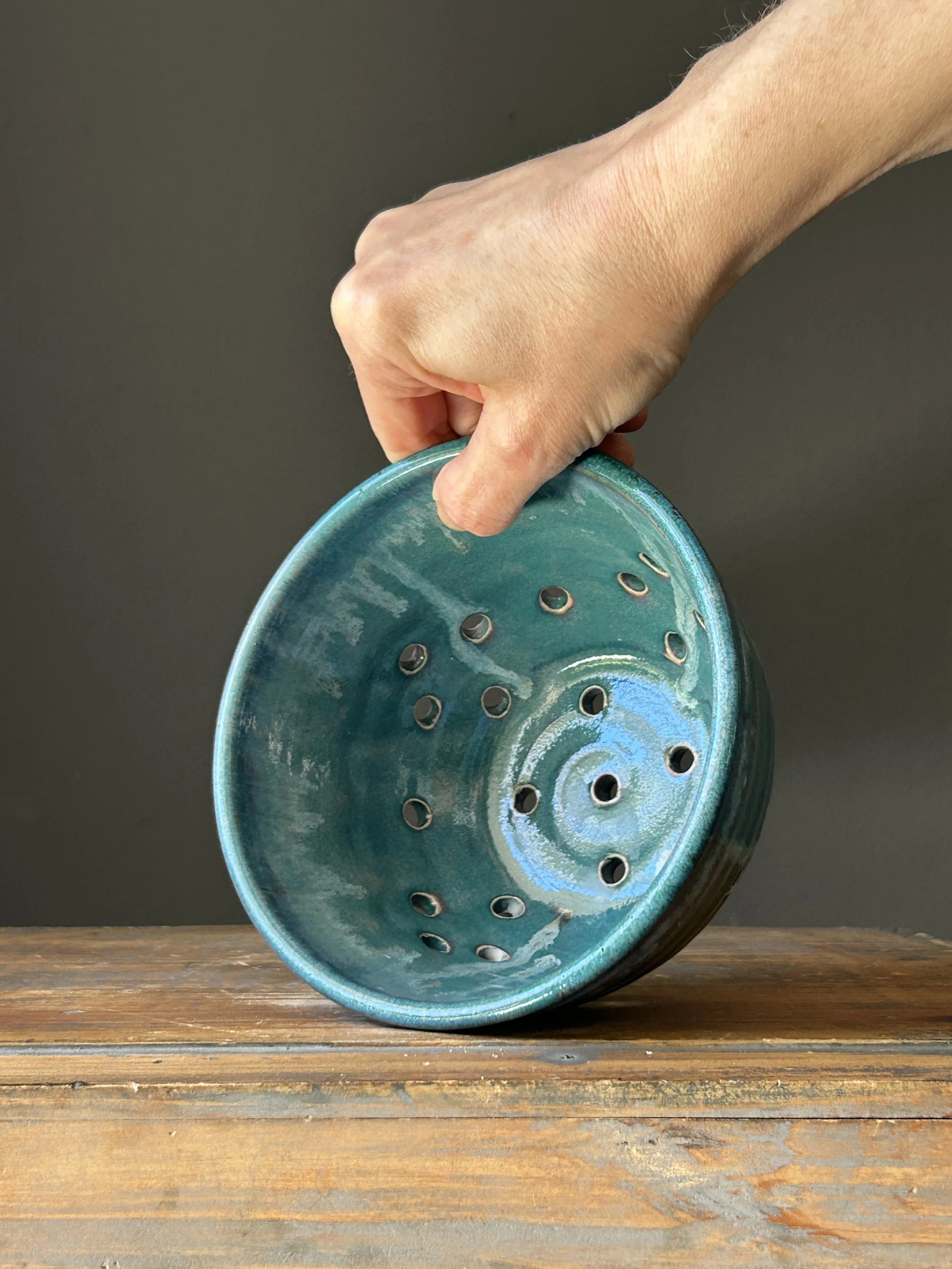 Berry Bowl, Teal Drip