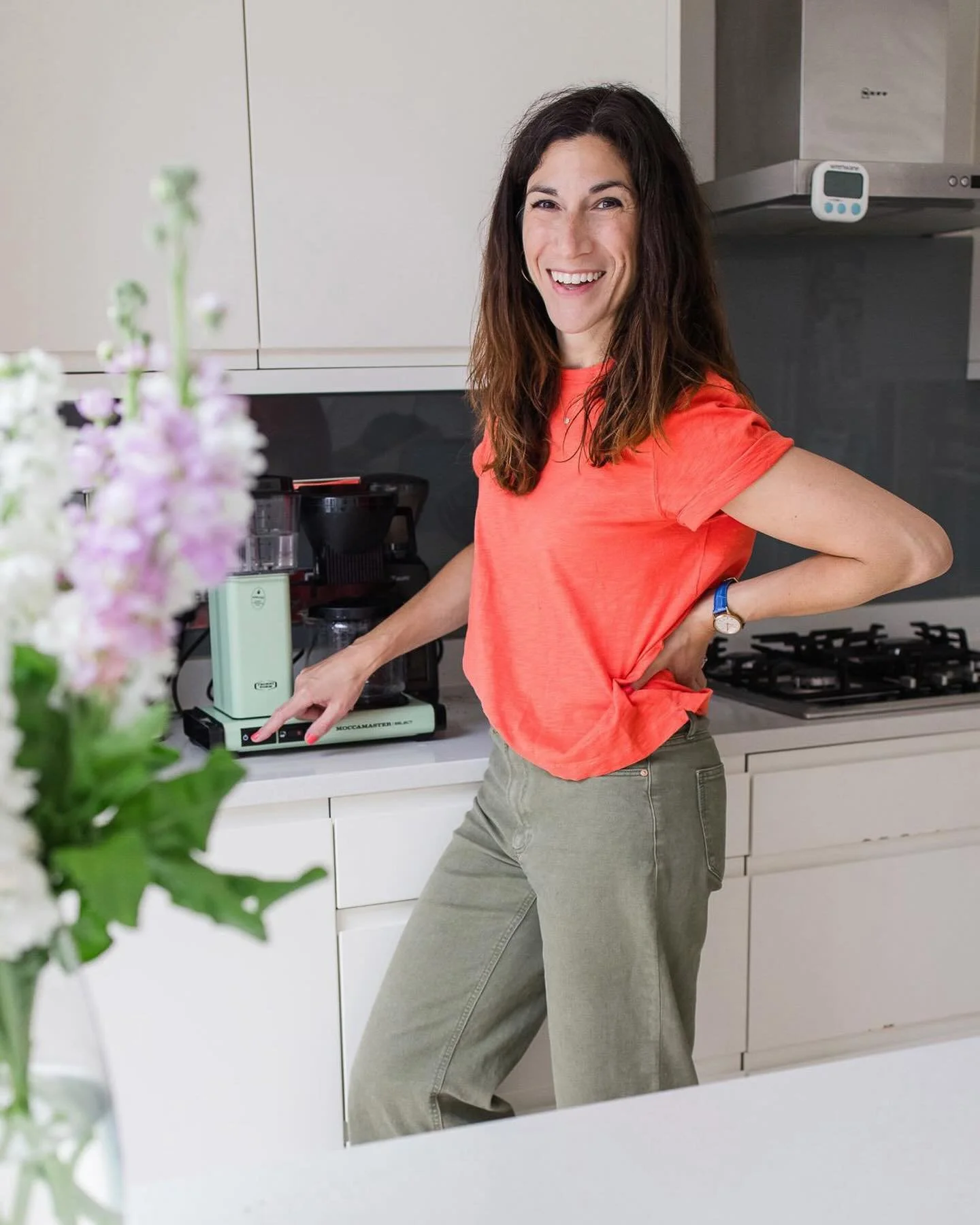 🪄 And with just one push of a button, the Creatively Curated Gift Guide for 2025 is out and delivered! 12 gifting duos with links to real brands and small(er) shops. Phew!

Ha! I only wish it was just one push of a button. This one was a true labor 