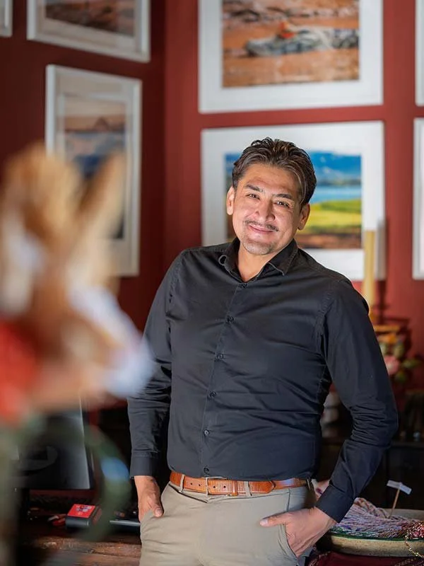 syl-peru-Ichiro-resident-manager.jpg