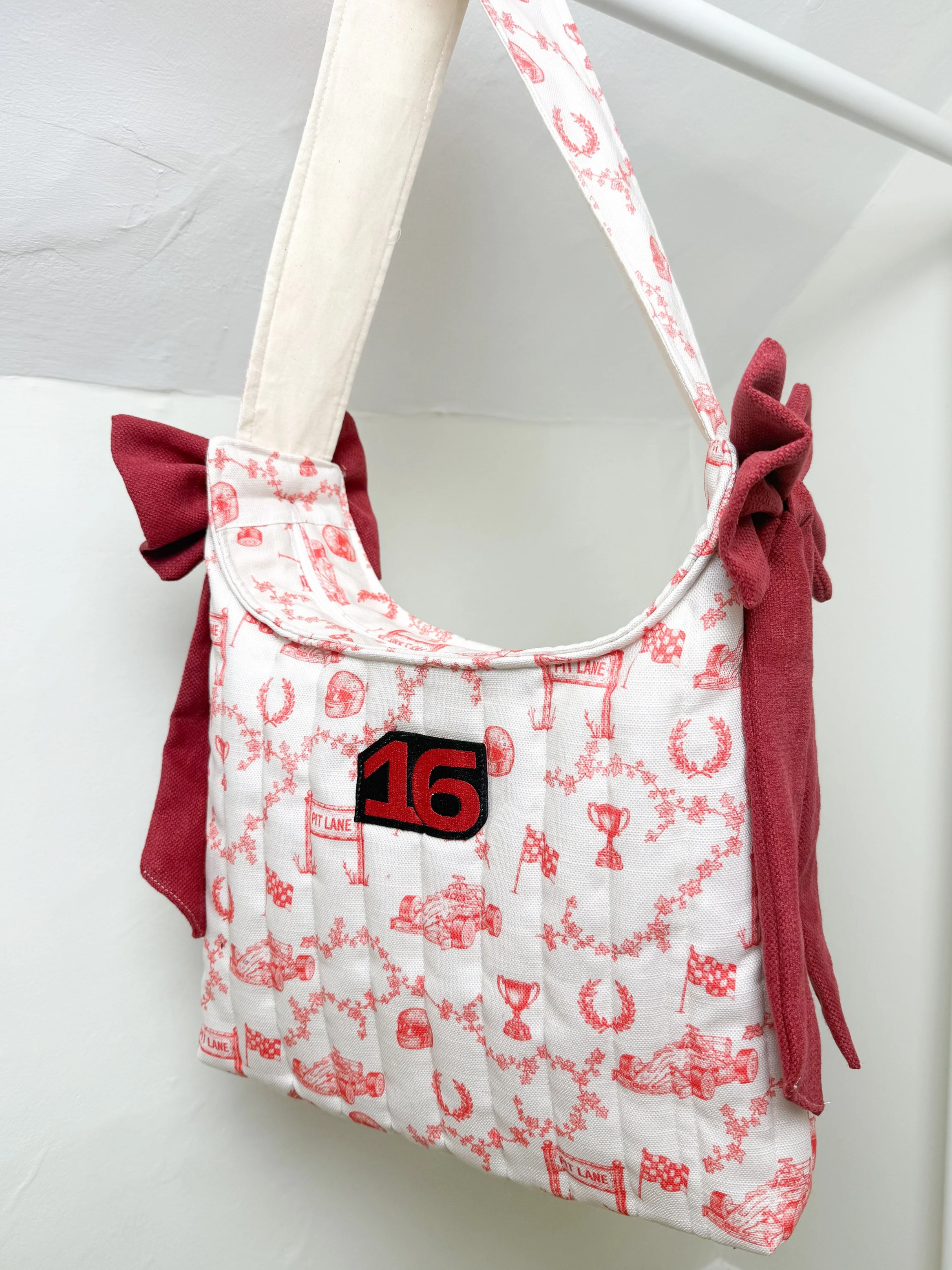 The classic red racing bag- 16