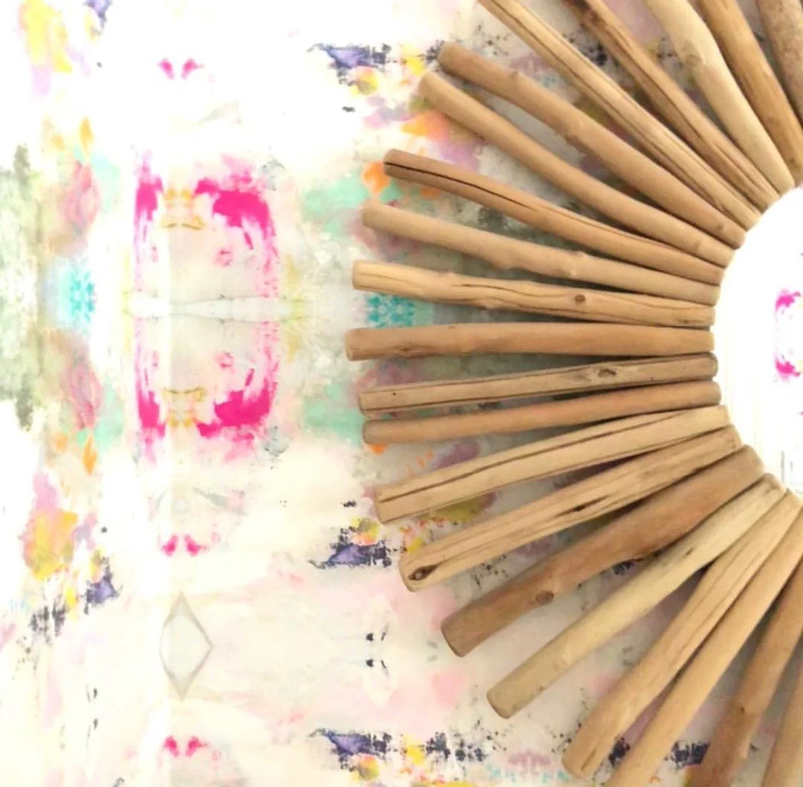 What?  Wallpaper is back?