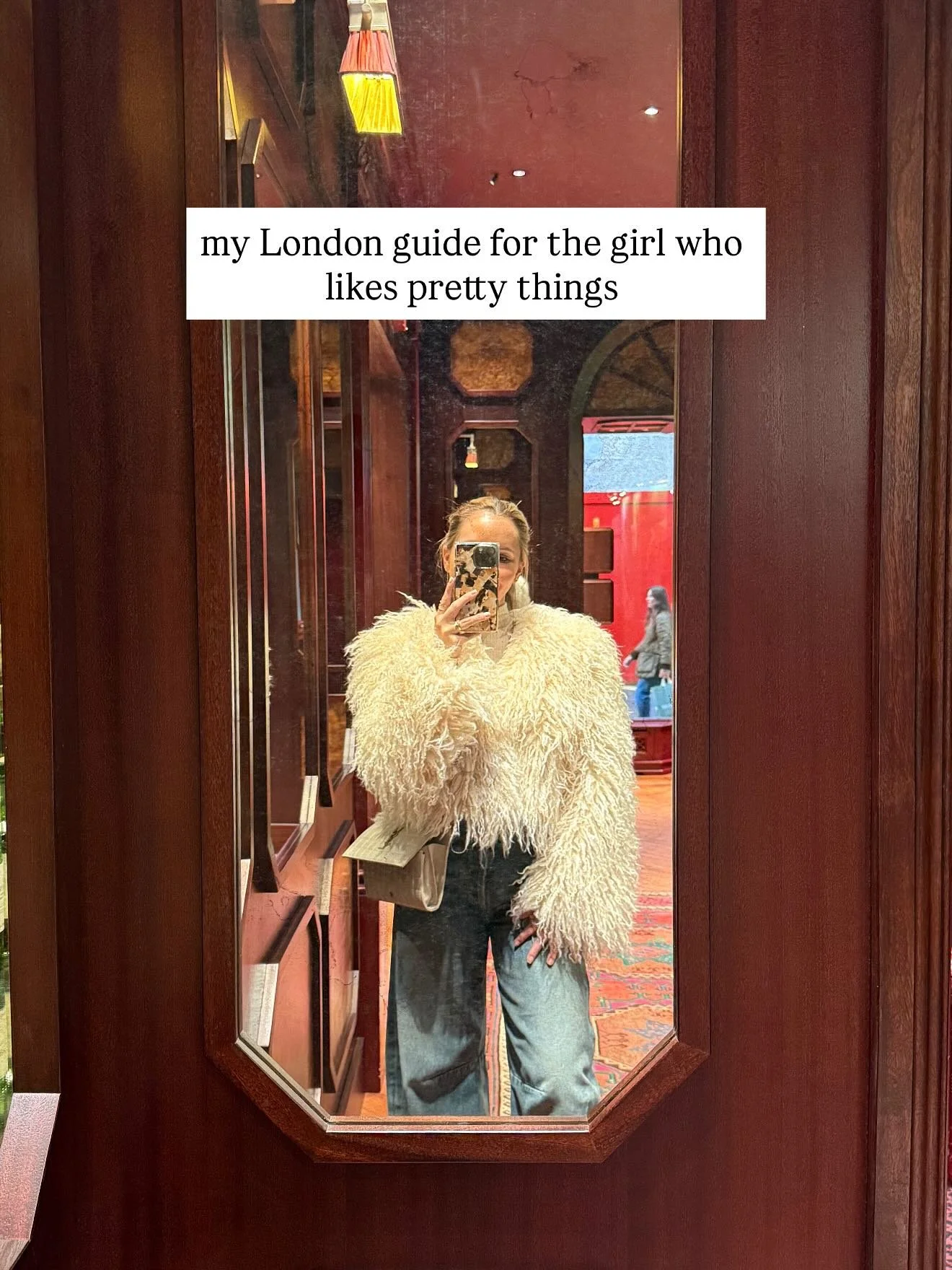 MY LONDON GUIDE 🇬🇧💂I&rsquo;ve been two years in a row at Christmastime and have taken copious notes of the most chic places for girls who love pretty things &mdash; save this post for your next trip! 

SHOPPING

Marylebone High Street is the most 