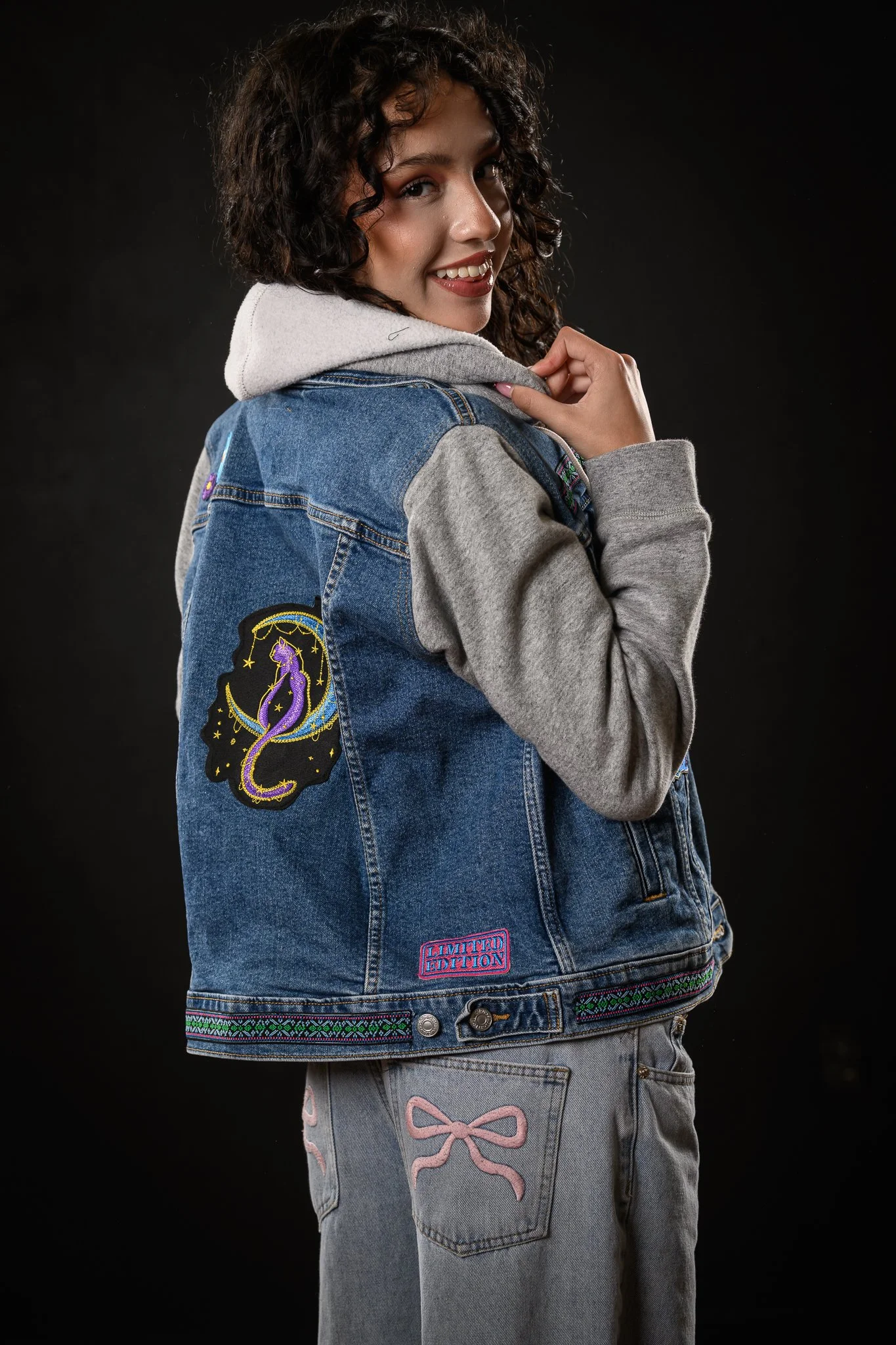 SZ women’s Large Levi brand Hooded “Celestial Cat" Jacket