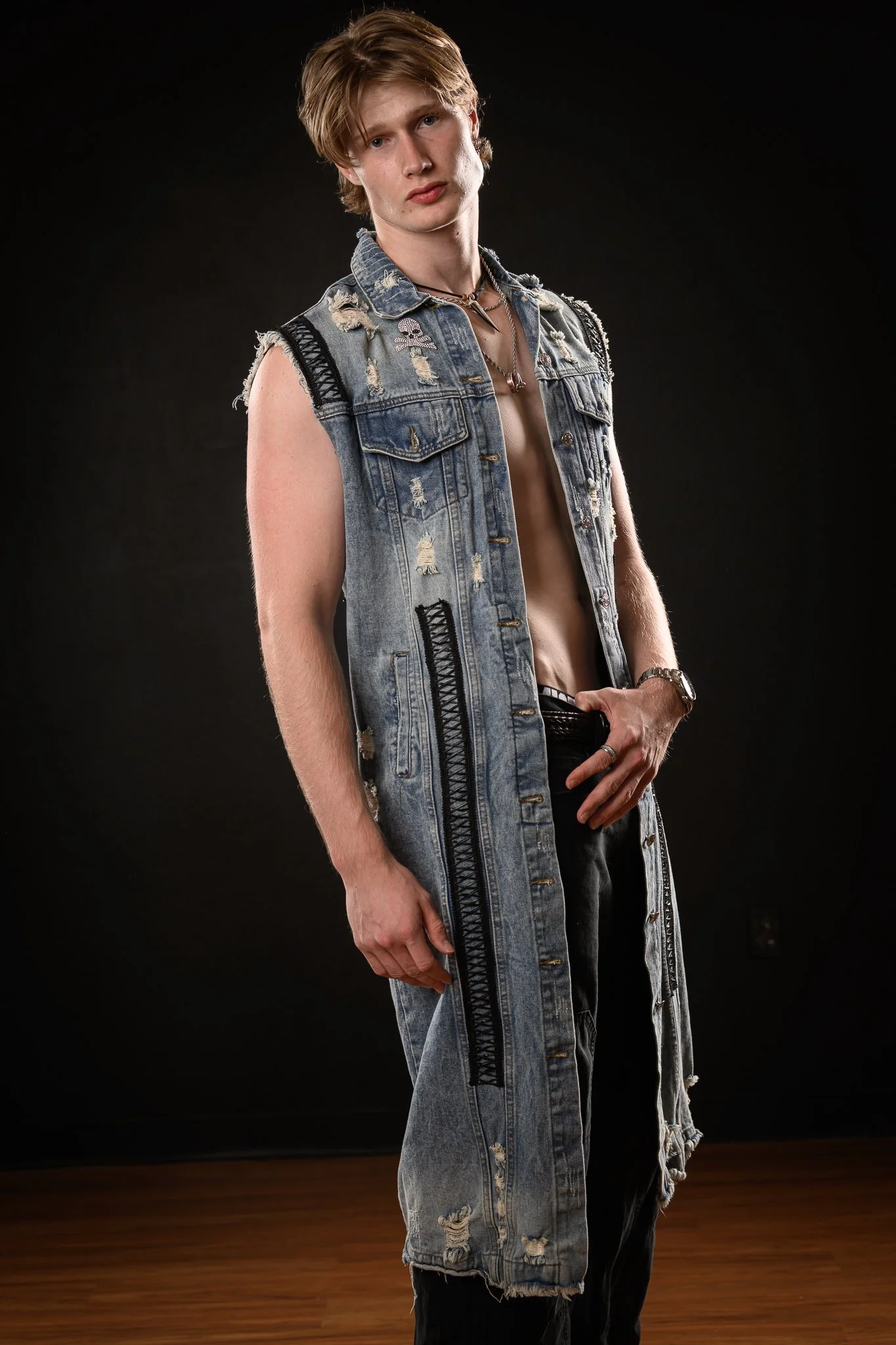 SZ Medium Steve Madden Brand, Sleeveless “Rock God" Trench