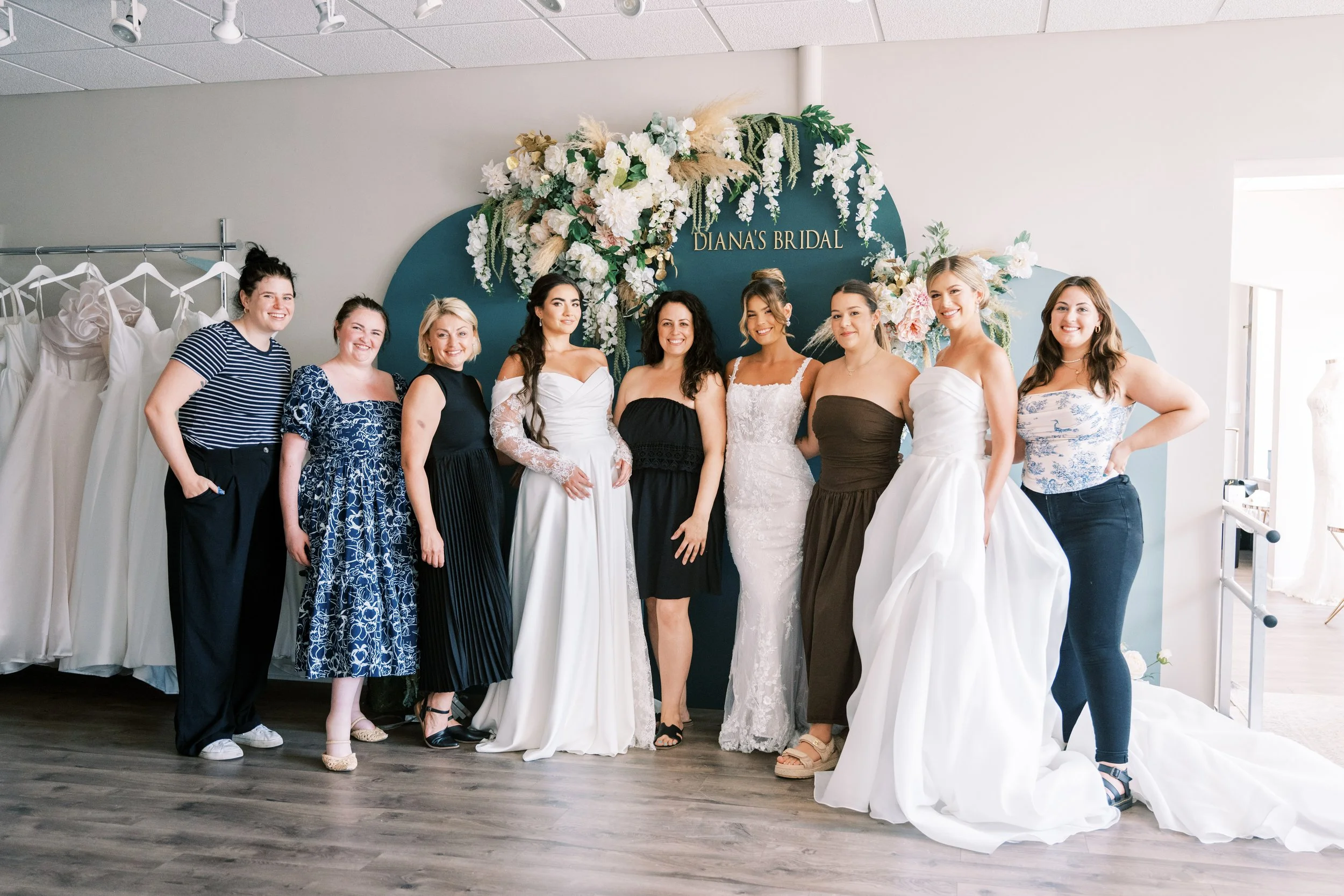Who To Bring To Your Bridal Appointment