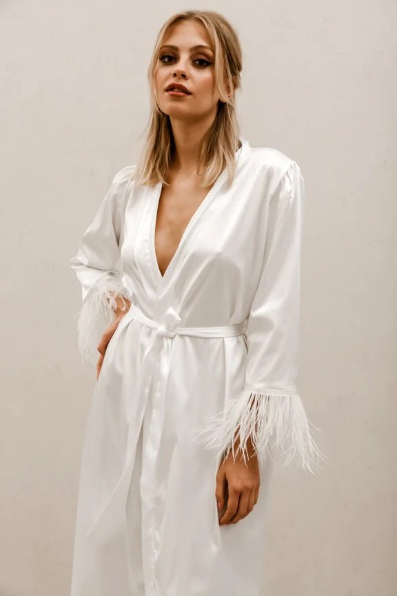 feathersleeverobe.jpeg