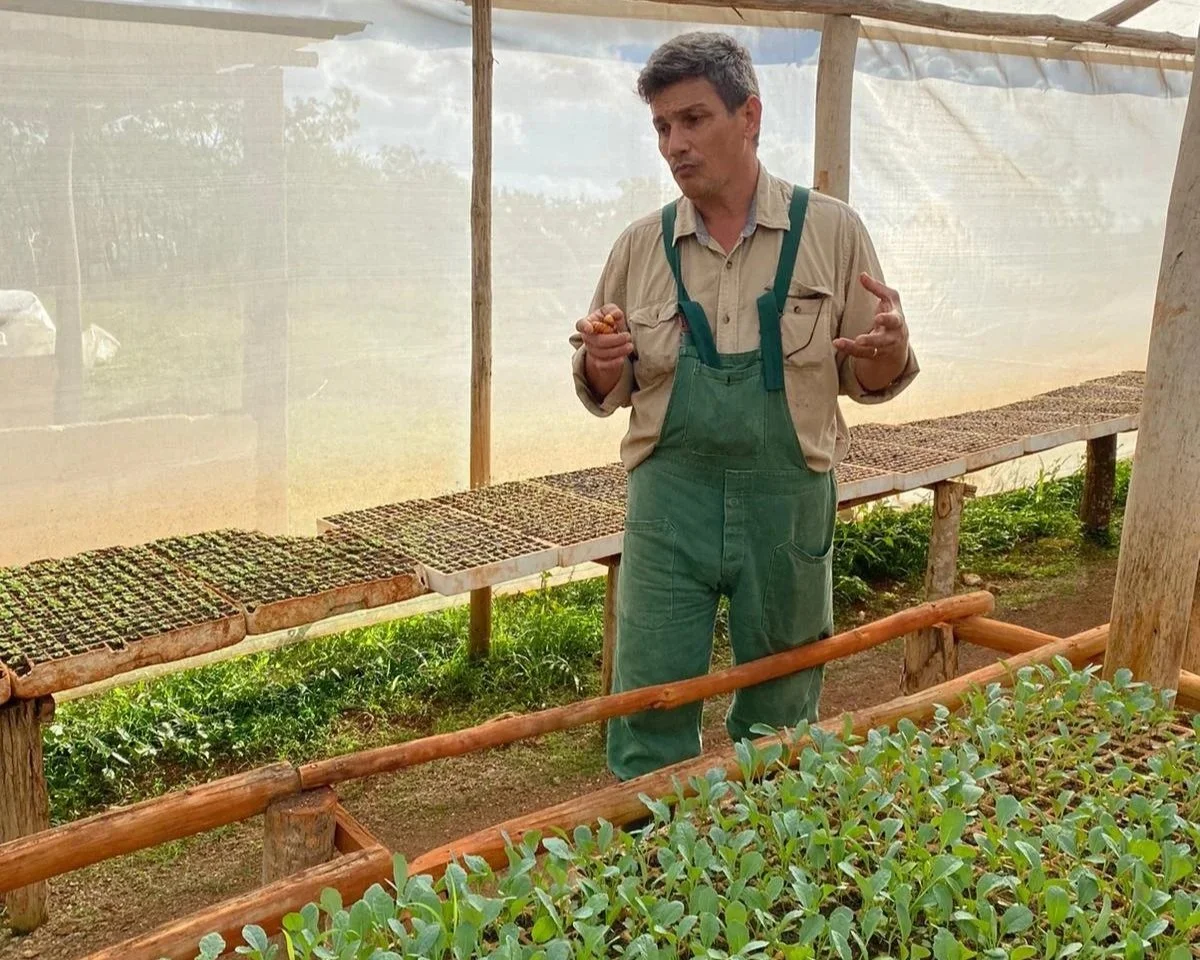 A Cuban farmer teaching regenerative practices for OGS in 2022