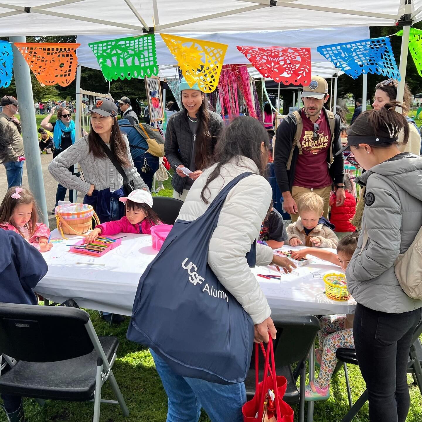 ICYMI 🤳 

Moments from Rec &amp; Park's (@sfrecpark) Spring Fling event featuring staff members Hien, Reina, and Chinchin 🪺 Clear skies to match the colorful art pieces made by littles 🌷 aaaaand a special performance by Hien on stilts 🪜✨