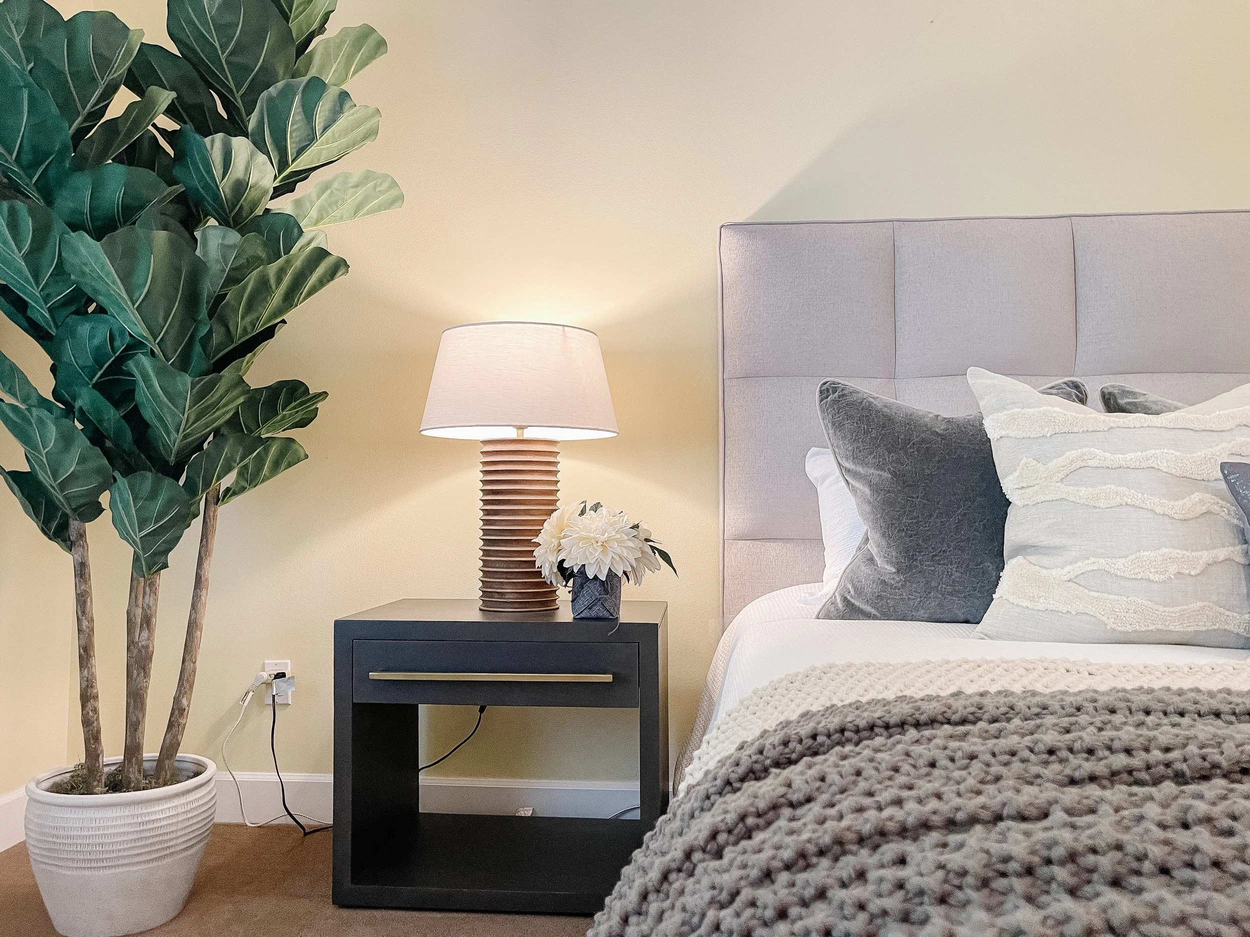 friday-harbor-primary-bedroom-staged-for-sale