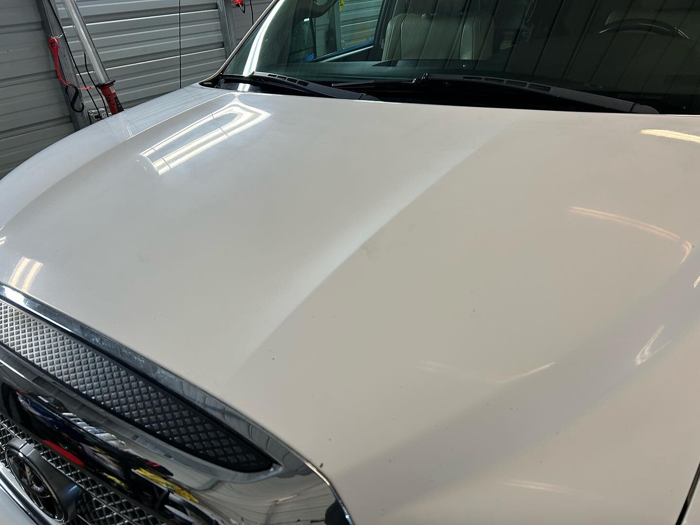 Mzmobile Autodetail 

Before and after.  paint restoration and ceramic coating applications.
#ᴄᴇʀᴀᴍɪᴄᴄᴏᴀᴛɪɴɢ 
👌😍
(425)326-2768
automz@outlook.com
www.automzdetail.com