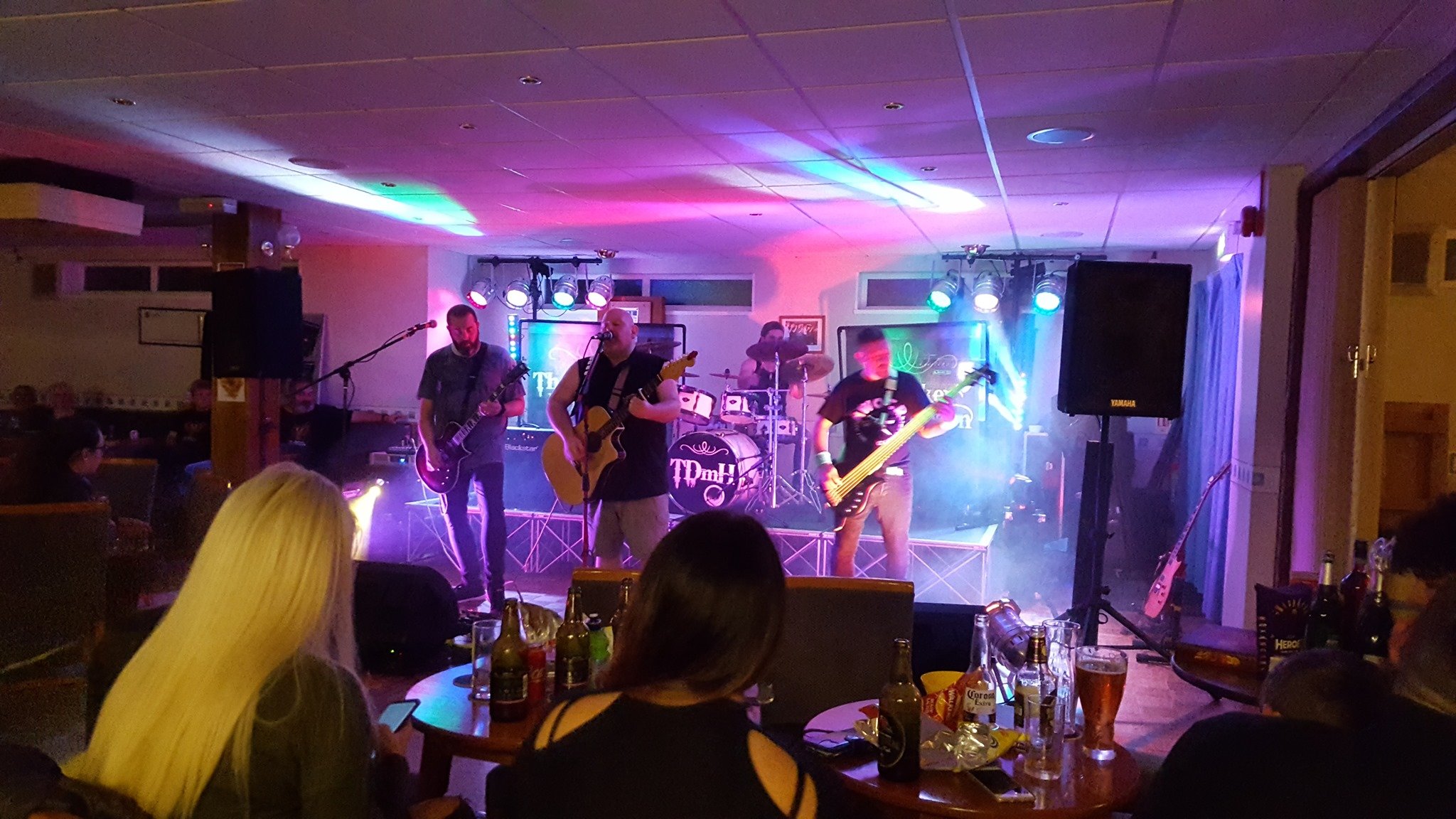 live-band