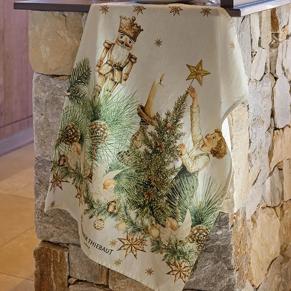 noel-vintage-dore-cotton-linen-printed-kitchen-towel-lifestyle.webp