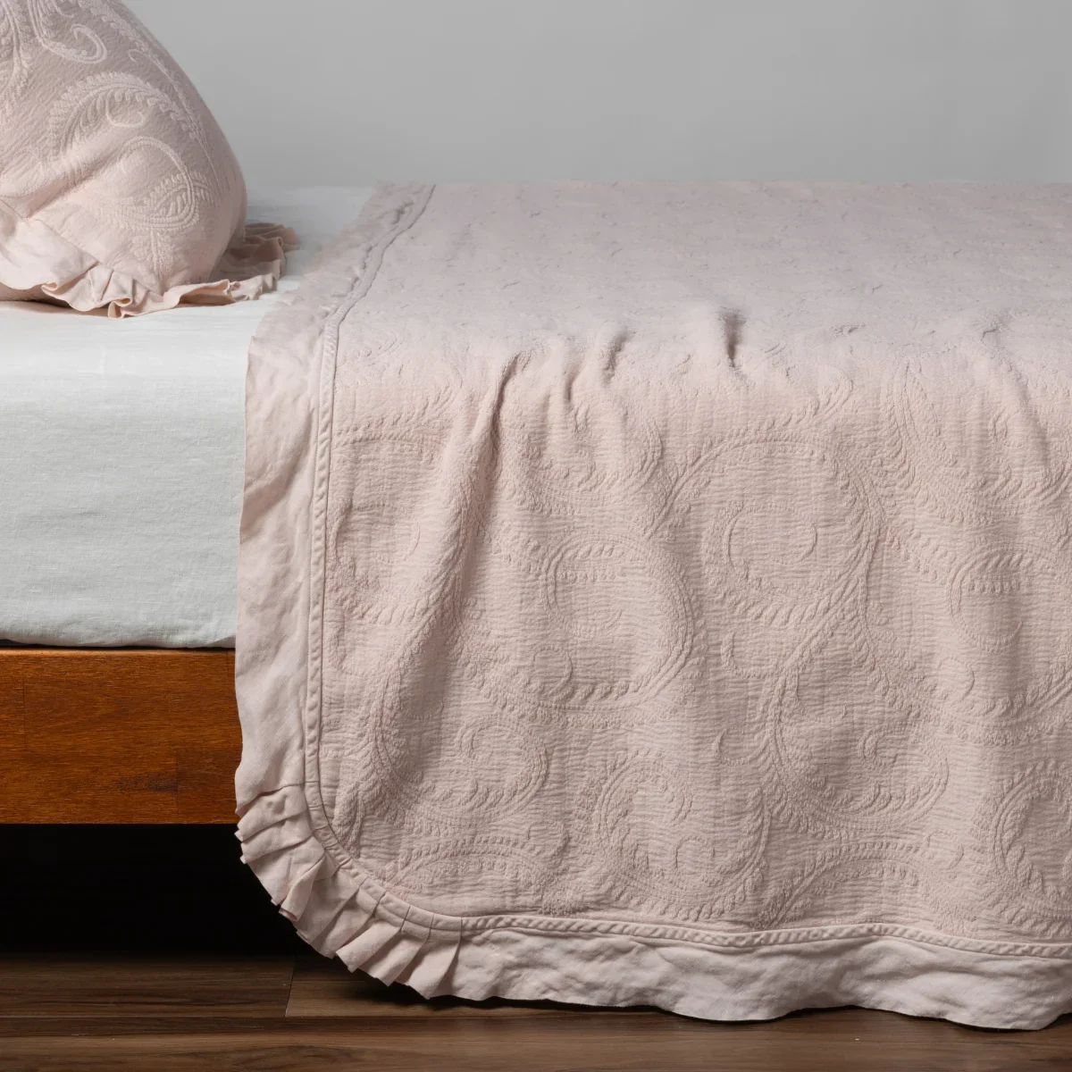 Marisette-Bedspread-Pearl_2048x2048.webp
