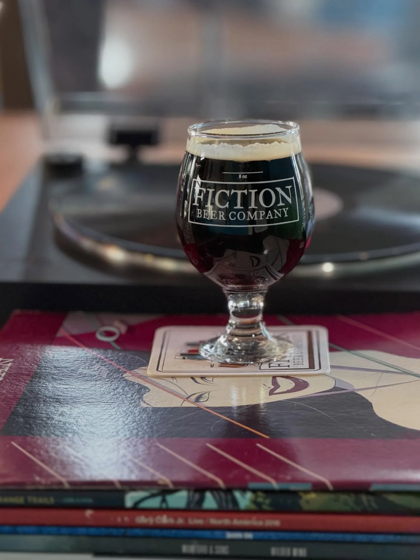 🍁It&rsquo;s time to start your holiday weekend early! 🍻

We have @thepiequeenofdenver in our taproom NOW til 4pm! If you preordered a Thanksgiving package, they&rsquo;re waiting for you. But there are spare pies and quiches, too! 🥧 

Starting at 5