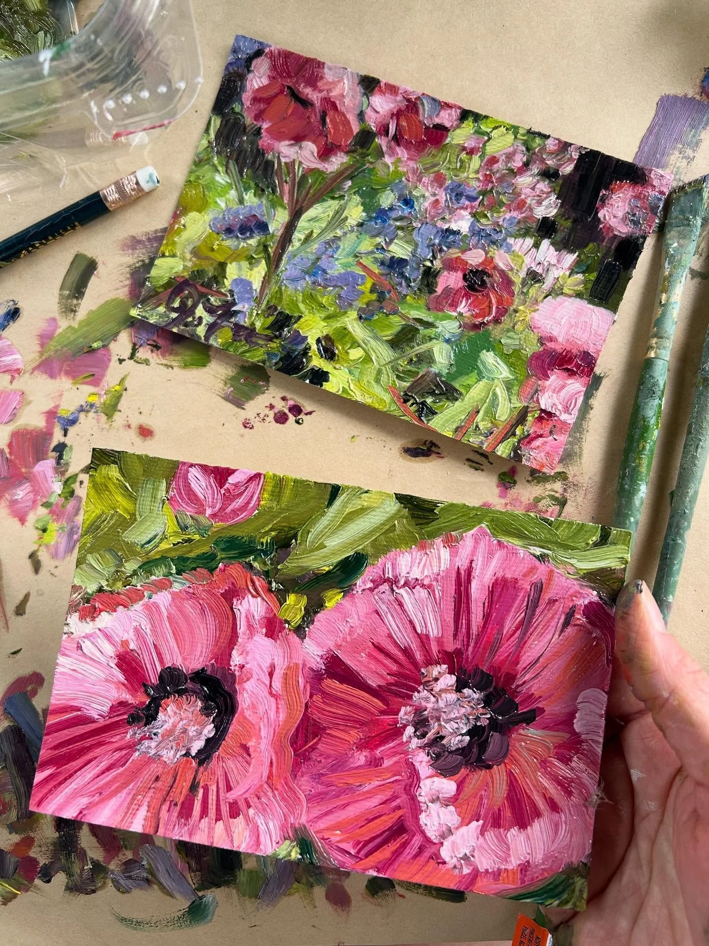 &ldquo;Northern MI Hibiscus&rdquo;
4&rdquo; x 6&rdquo; (set of 2)
$35.00
Oil on paper
Ready for local pick up or shipping Sept 28.