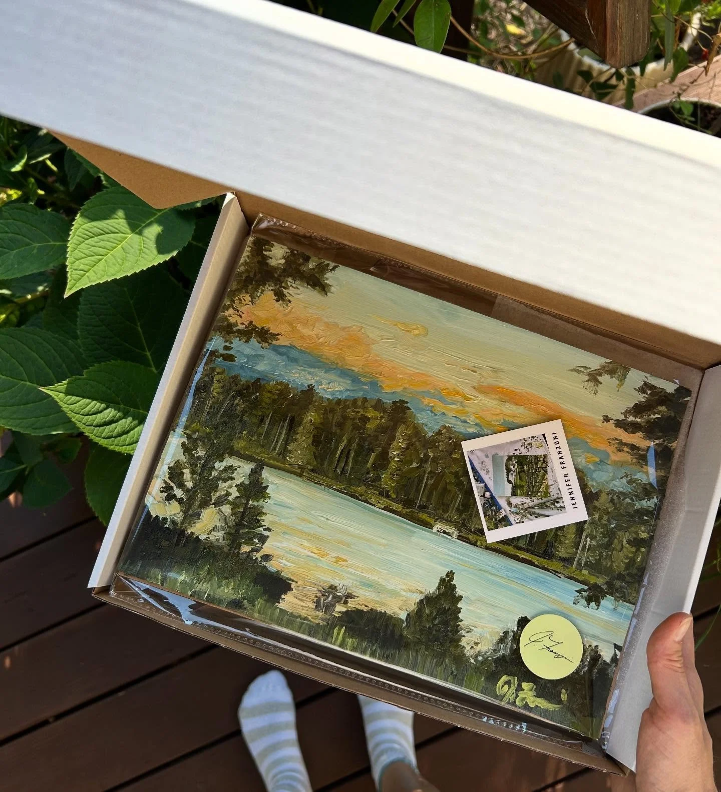 Another beautiful commission going out! Keep me in mind for these gifts. $50.00 for a 9&rdquo; x 12&rdquo; landscaping commission, oil on paper. Comes in a gift box ready to go! ❤️ Always available for a quick porch pick up. Dry time is about a week 