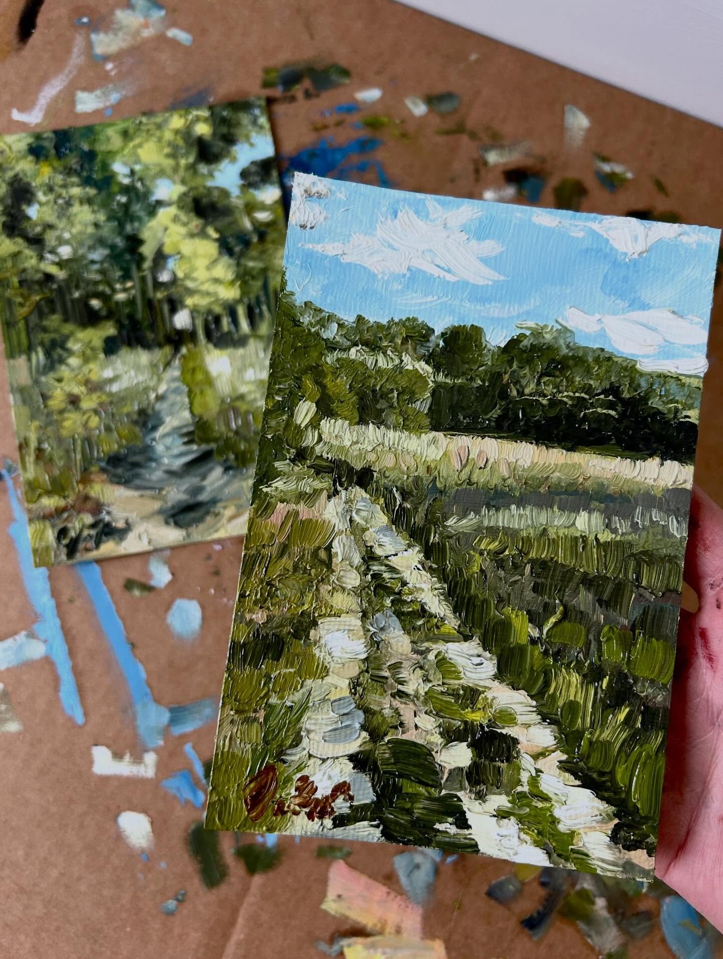 In the neighborhood ❤️❤️- &ldquo;Hickory Meadows&rdquo; 
6&rdquo; x 4&rdquo; (set of 2)
$40.00
Link in bio!!