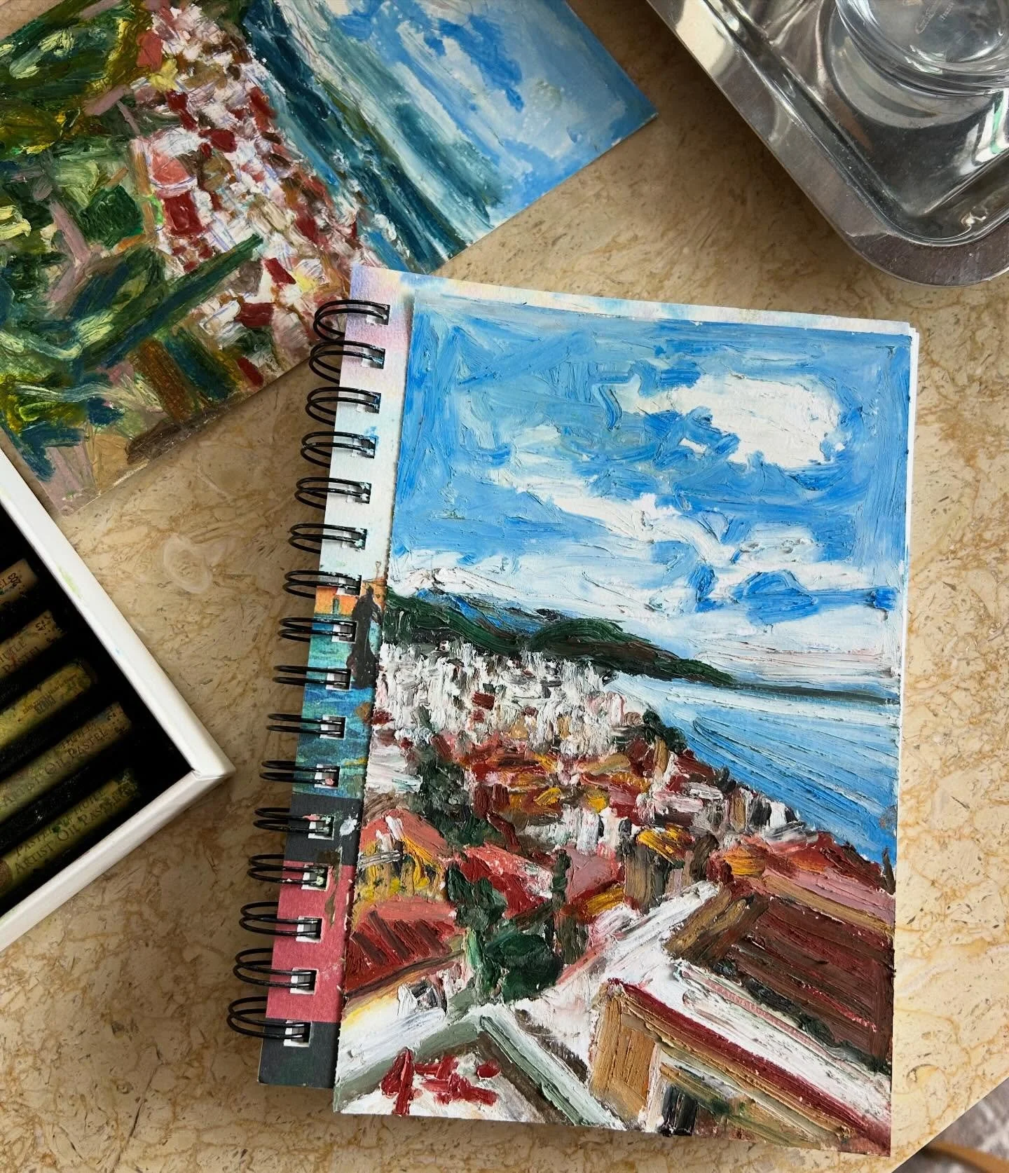 Day 3 Sketches abroad. I have never used oil pastels before but I think they are getting better! #oilpastels #sennelier #sennelieroilpastels