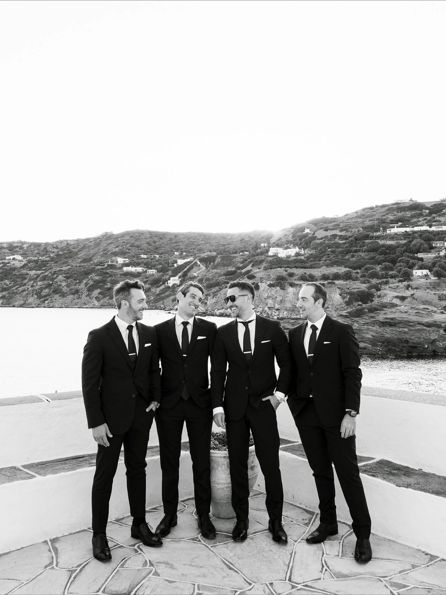 Brotherhood looks good in black and white. 🔥

Photography @alerian_photography