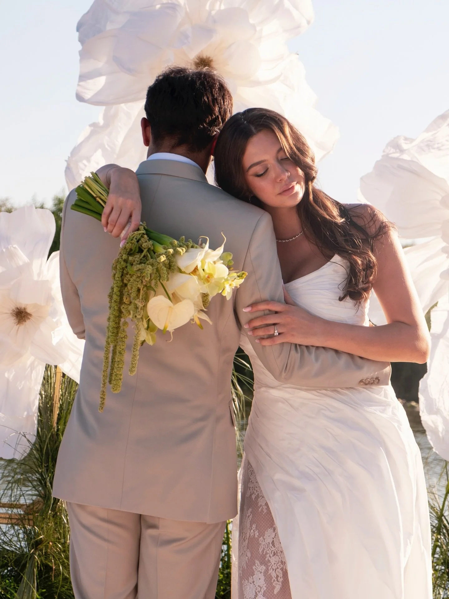 Love, styled to perfection.

Planning and design @maisondadoo 
Florals @gradina.carolinei 
Photo @alerian_photography