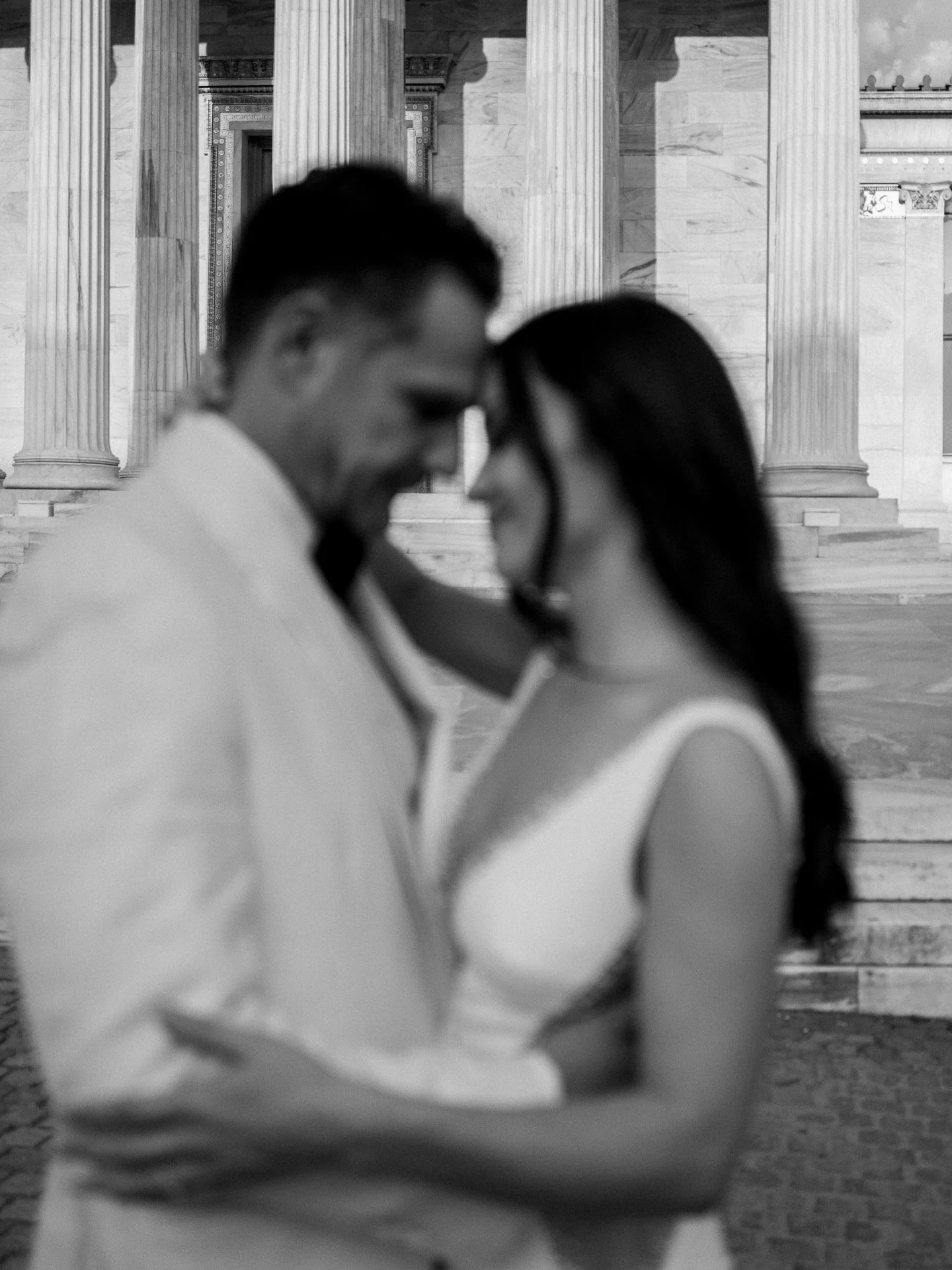 A great session of black &amp; white love around Athens.