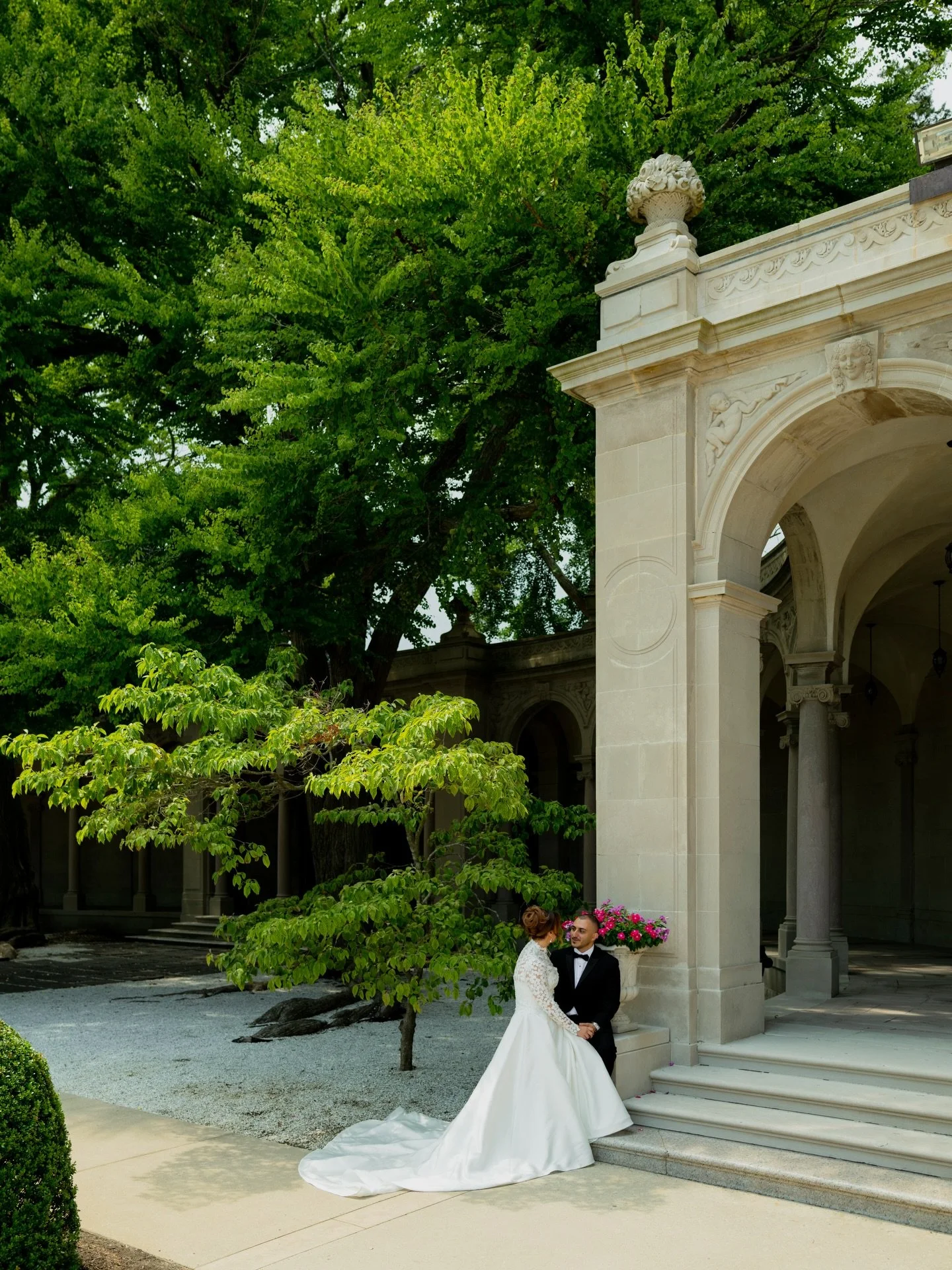 Back to where it all began. Love. Happiness. Forever. 🤍

Photo @alerian_photography