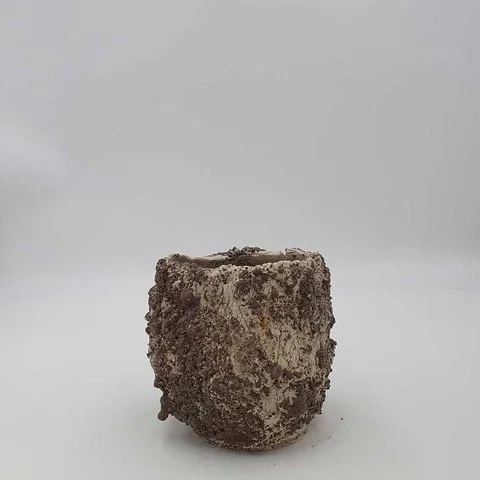 vaso in gres rocce dolomitiche realizzato a mano patrizia zanon