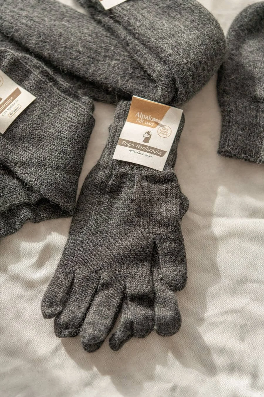 Alpaka Strick Handschuhe Fingerhandschuhe aus 100% Alpaka Wolle Unisex   Sternenzeltalpakas