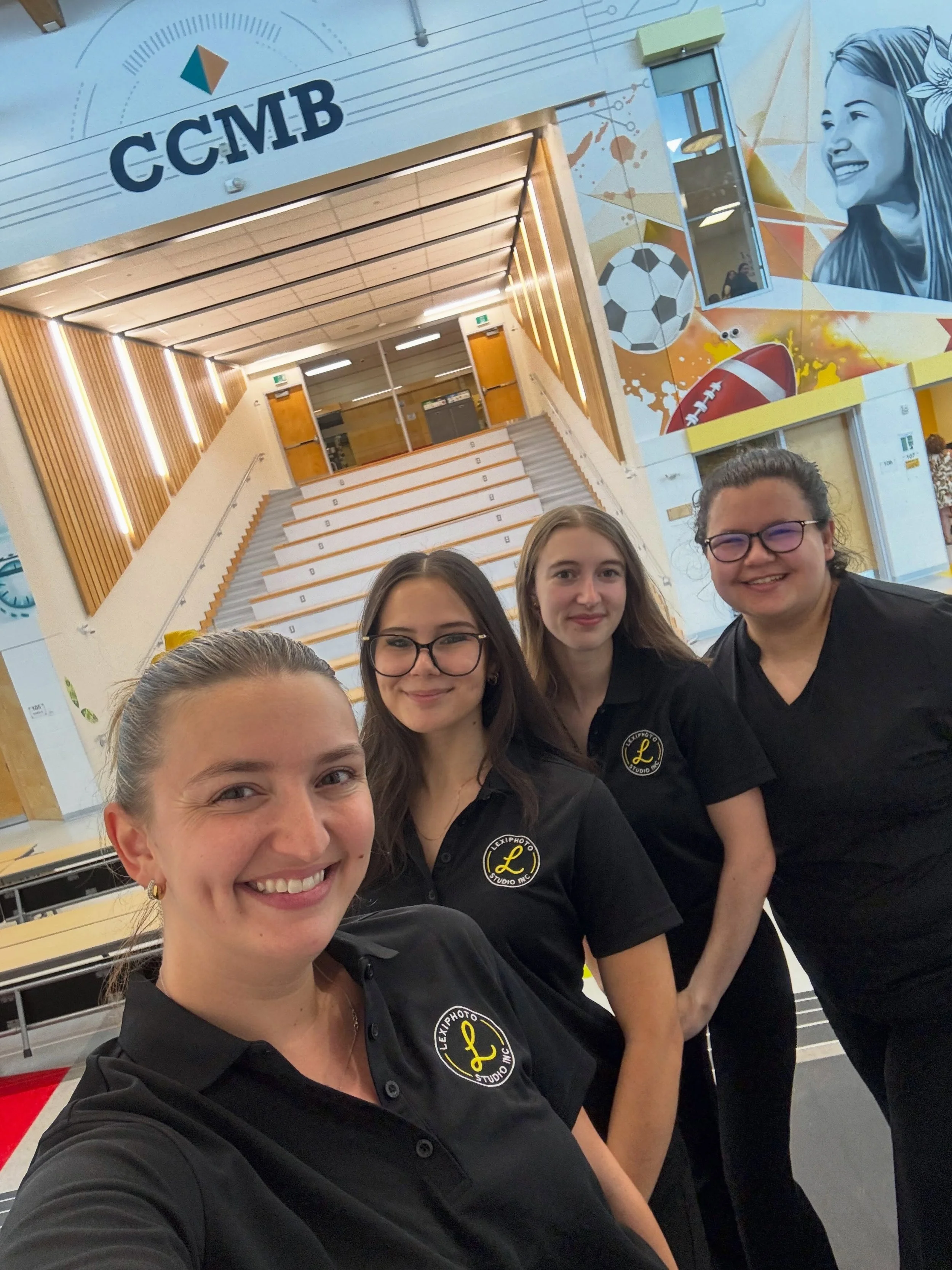 Une premi&egrave;re ann&eacute;e comme photographes officielles pour le College catholique Mer Bleue&hellip;qui ont les meilleures &eacute;l&egrave;ves @mainville_22 🤘🥹💕